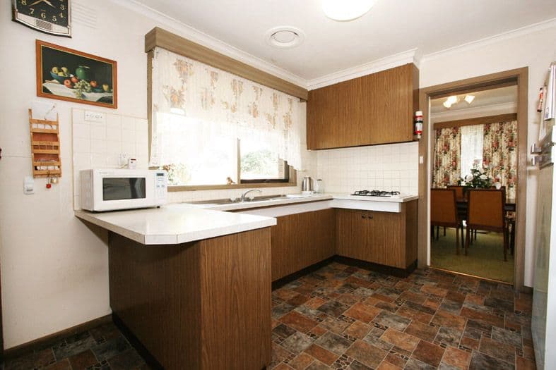 8 CARCOOLA Road, RINGWOOD EAST VIC 3135, Ringwood East - Thumbnail 4
