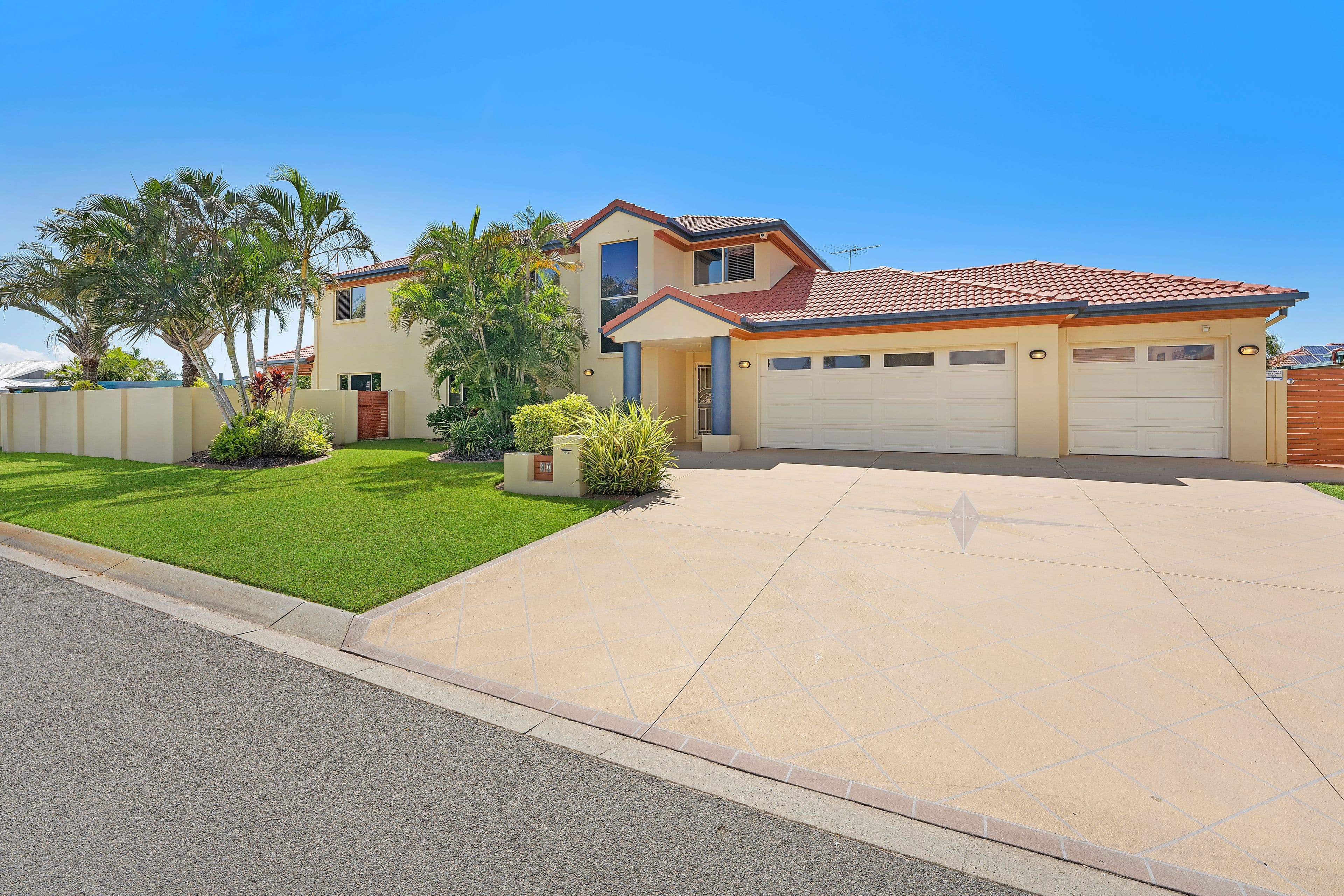 40 Fleetwing Avenue, Newport QLD 4020, Newport - Thumbnail 2