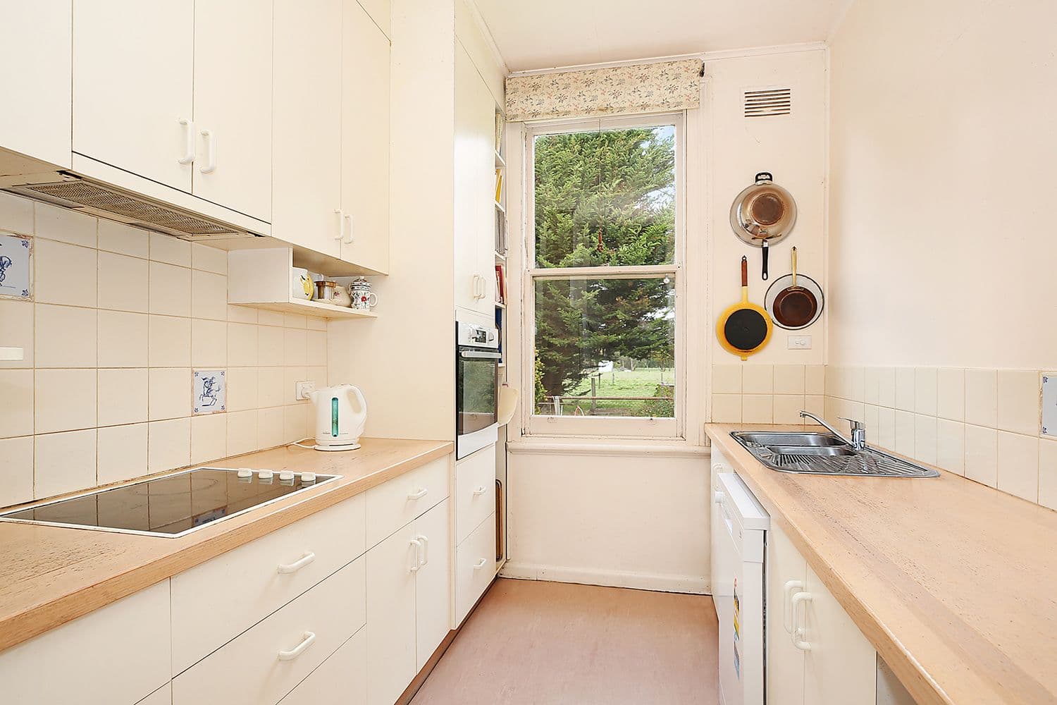 590 Tesbury Road, Tesbury VIC 3260, Tesbury - Thumbnail 2
