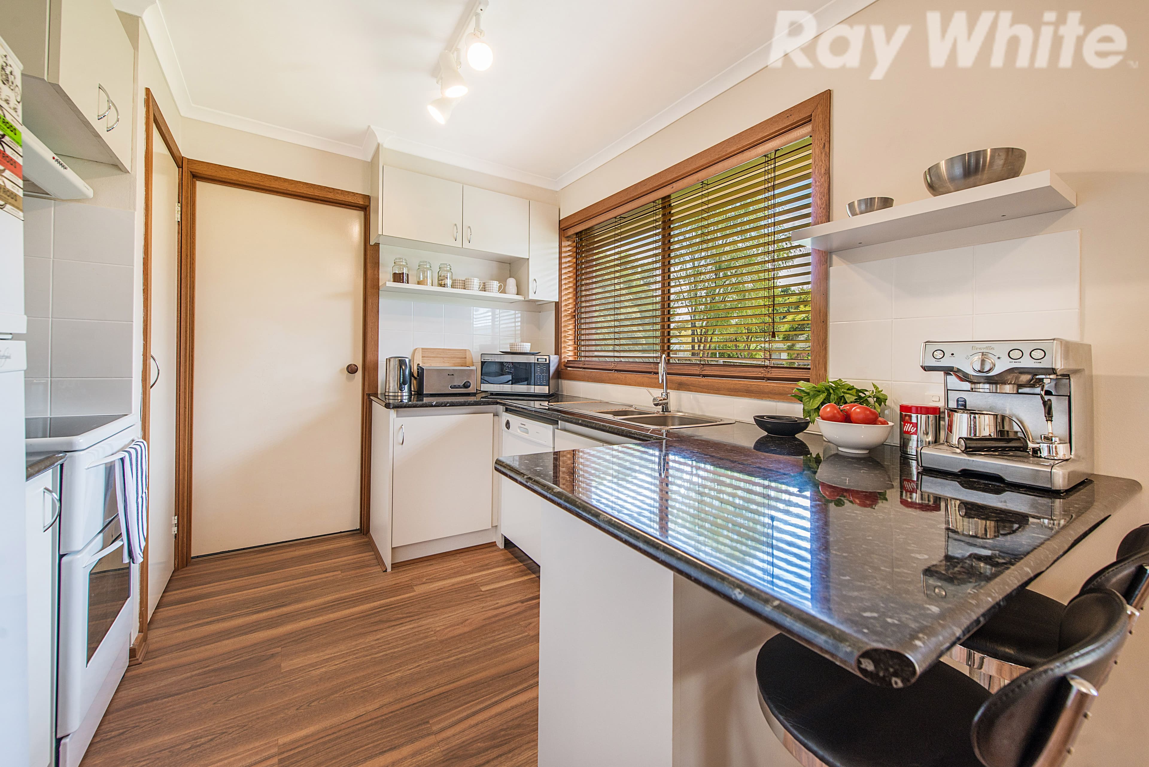 8 Lubbrook Close, Ferntree Gully VIC 3156, Ferntree Gully - Thumbnail 4