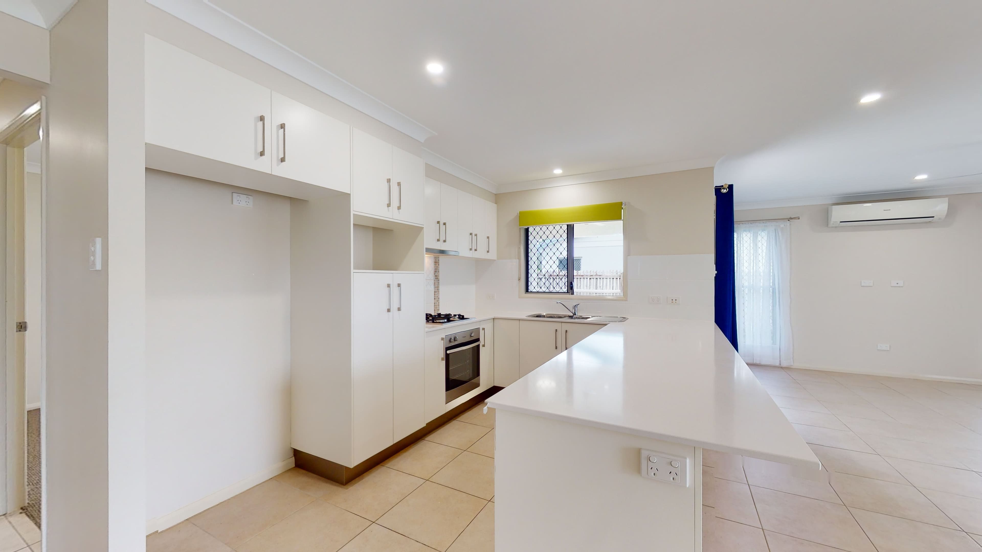 6 Grosvenor Street, Currajong QLD 4812, Currajong - Thumbnail 2