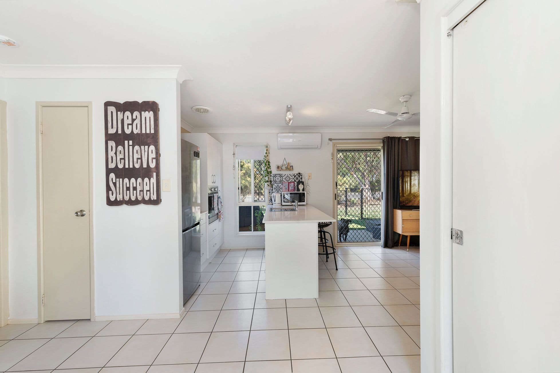 75 Sylvan Drive, Moore Park Beach QLD 4670, Moore Park Beach - Thumbnail 4