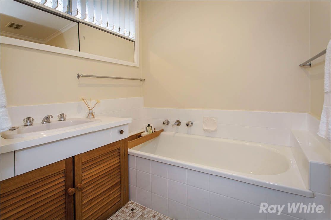 16 Leeds Road, Mount Waverley VIC 3149, Mount Waverley - Thumbnail 6