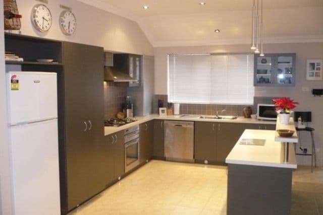 206 Harpenden Street, SOUTHERN RIVER WA 6110, Southern River - Thumbnail 2