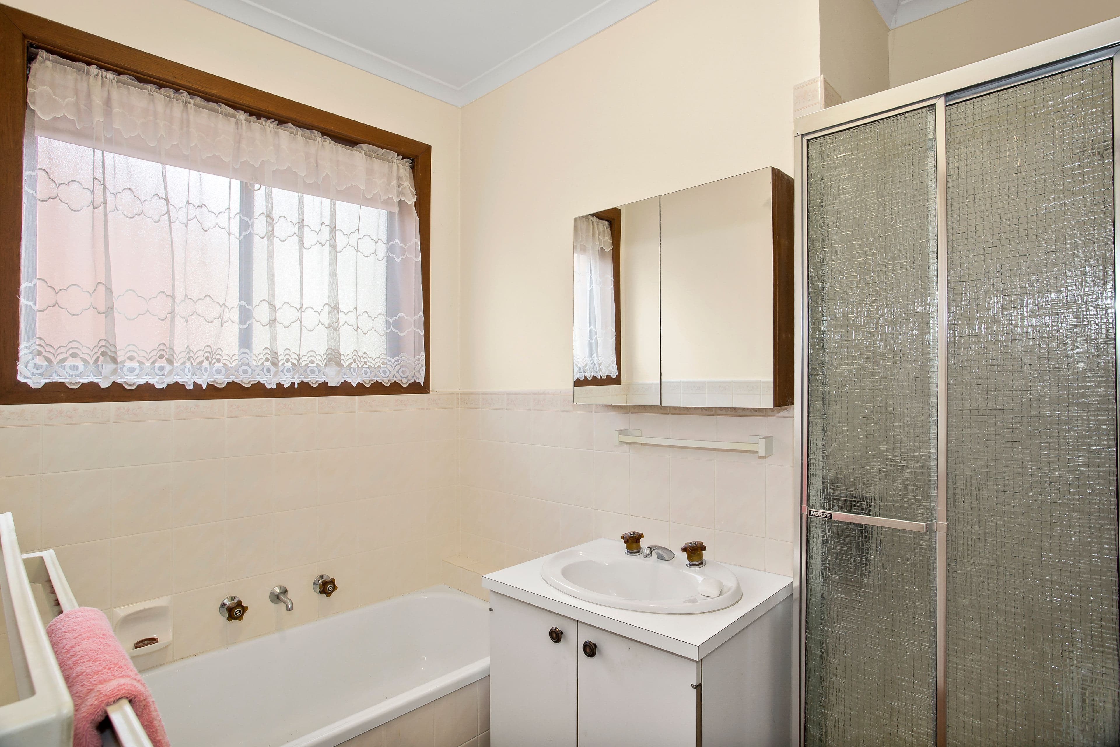 49 Vermont Parade, Greensborough VIC 3088, Greensborough - Thumbnail 5