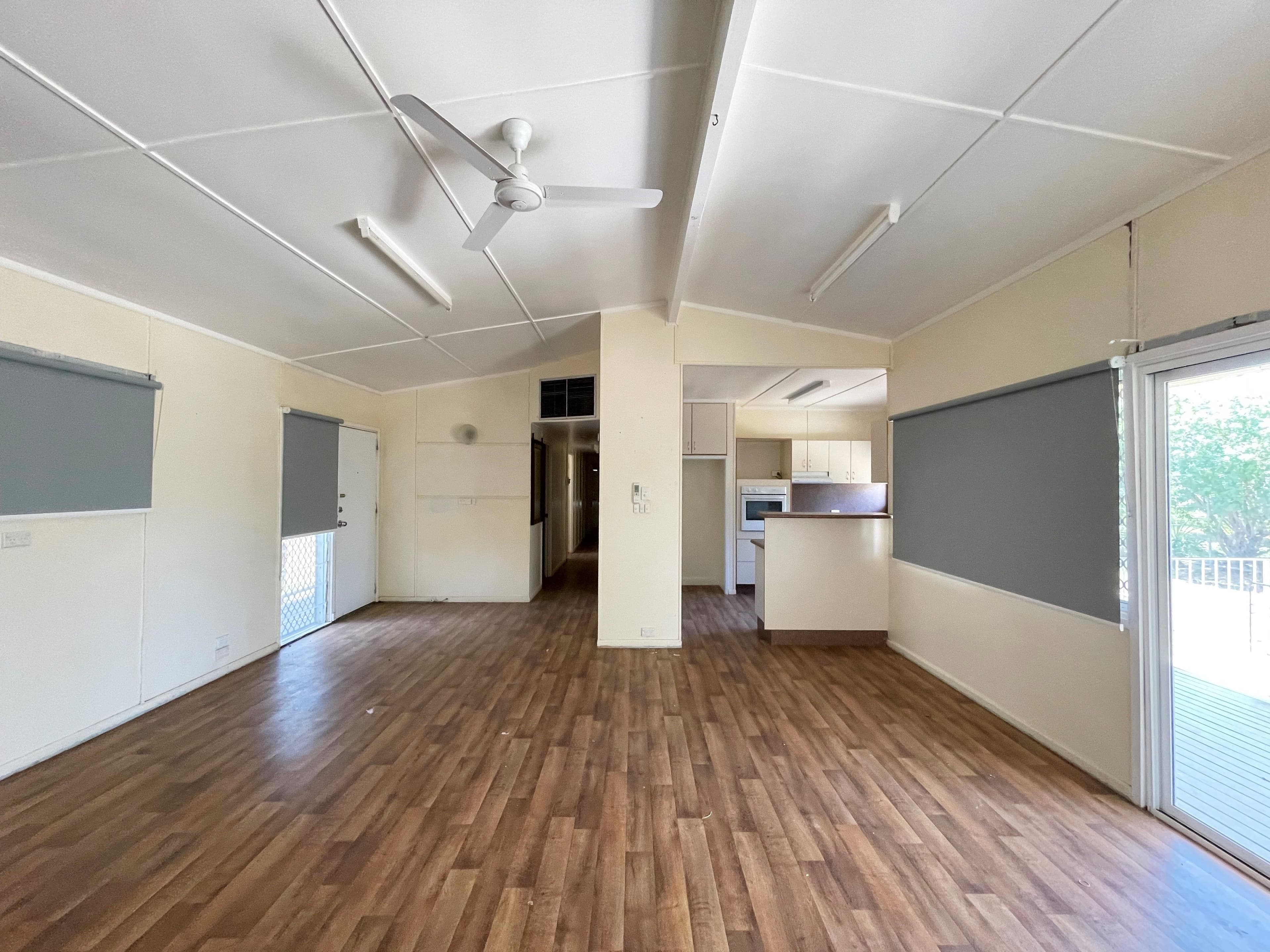 34 Booker Street, Aramac QLD 4726, Aramac - Thumbnail 3
