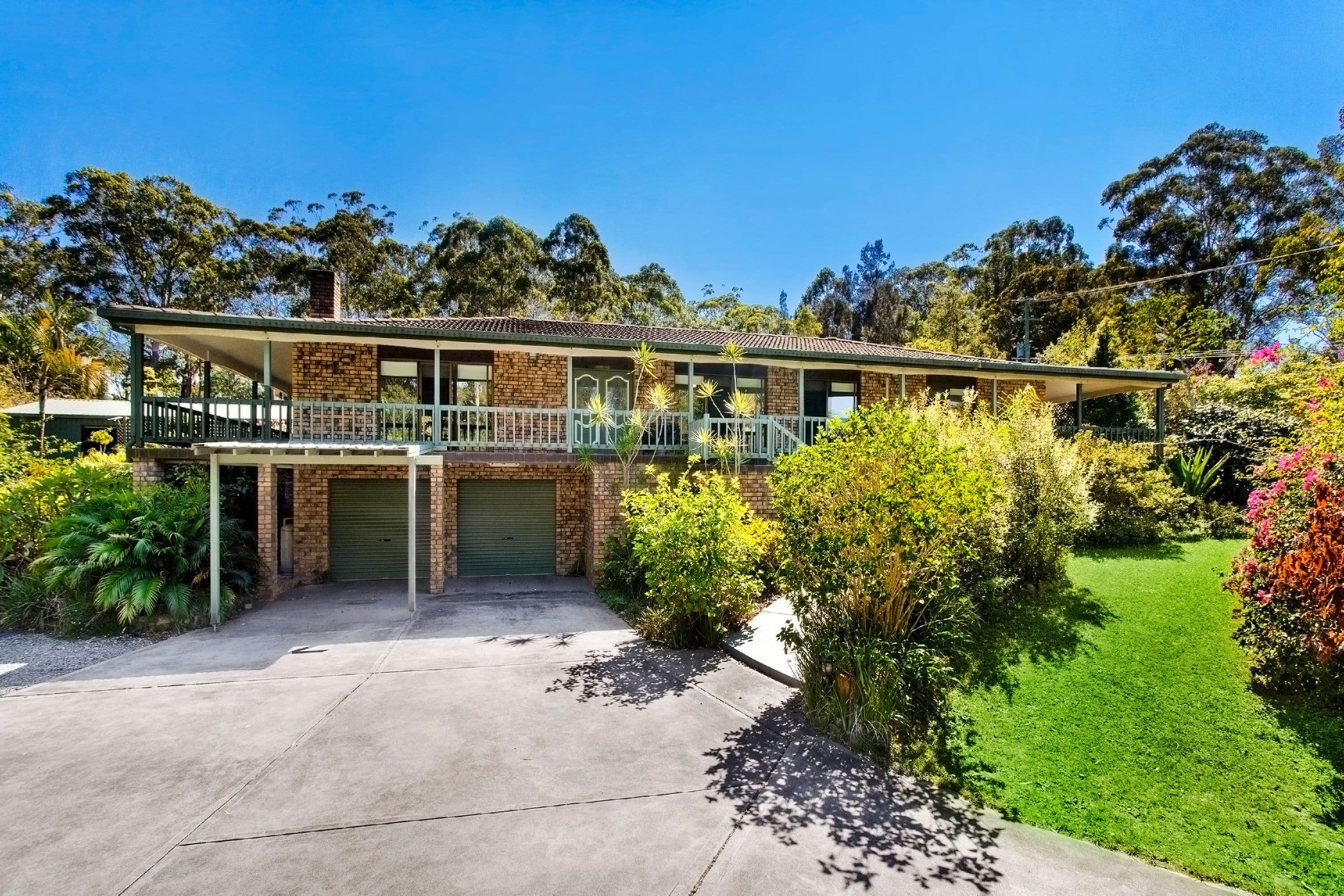 29 Lake Russell Drive, Emerald Beach - Image 1