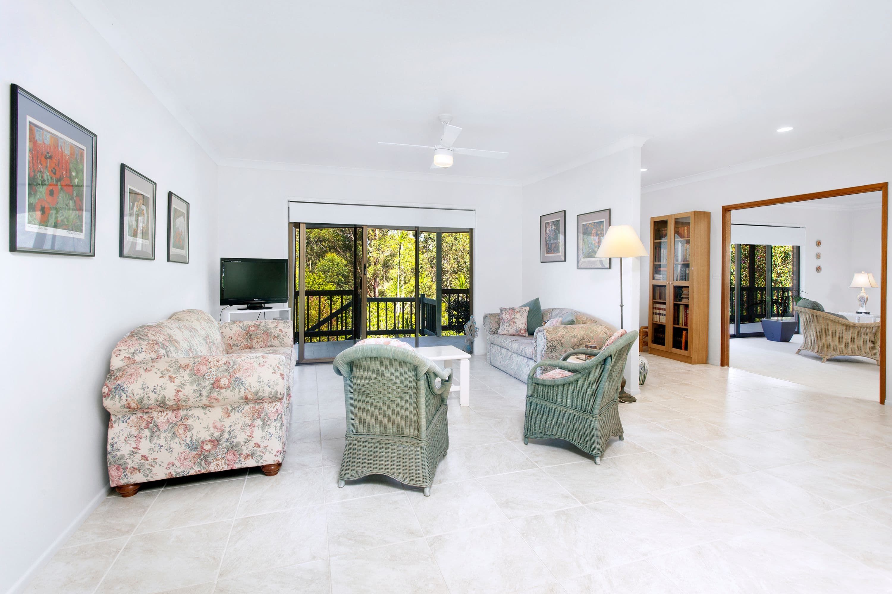 29 Lake Russell Drive, Emerald Beach - Thumbnail 6