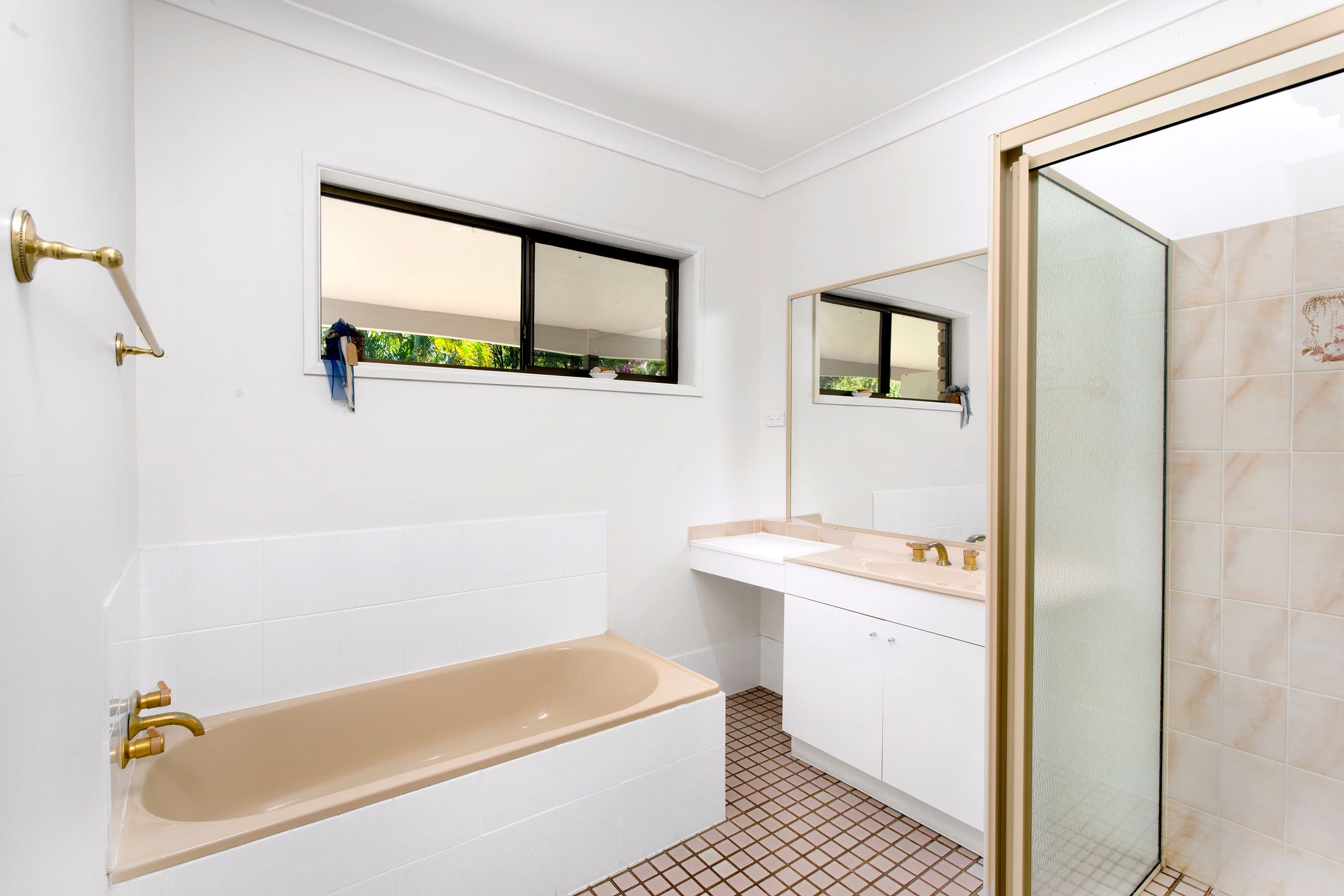 29 Lake Russell Drive, Emerald Beach - Thumbnail 8