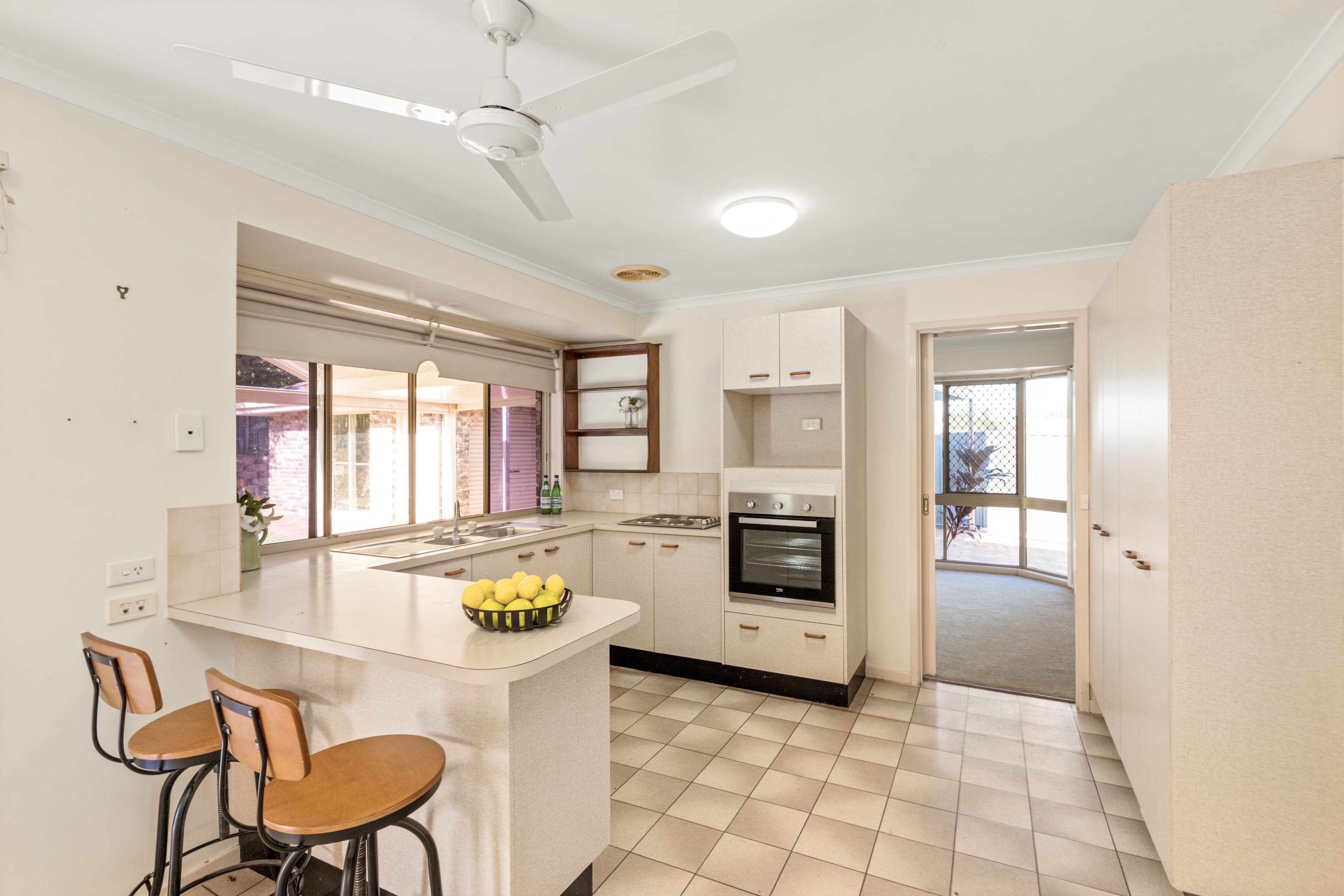 16 Brolga Court, Little Mountain QLD 4551, Little Mountain - Thumbnail 3