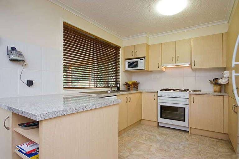 17 Duporth Road, DARRA QLD 4076, Darra - Thumbnail 2
