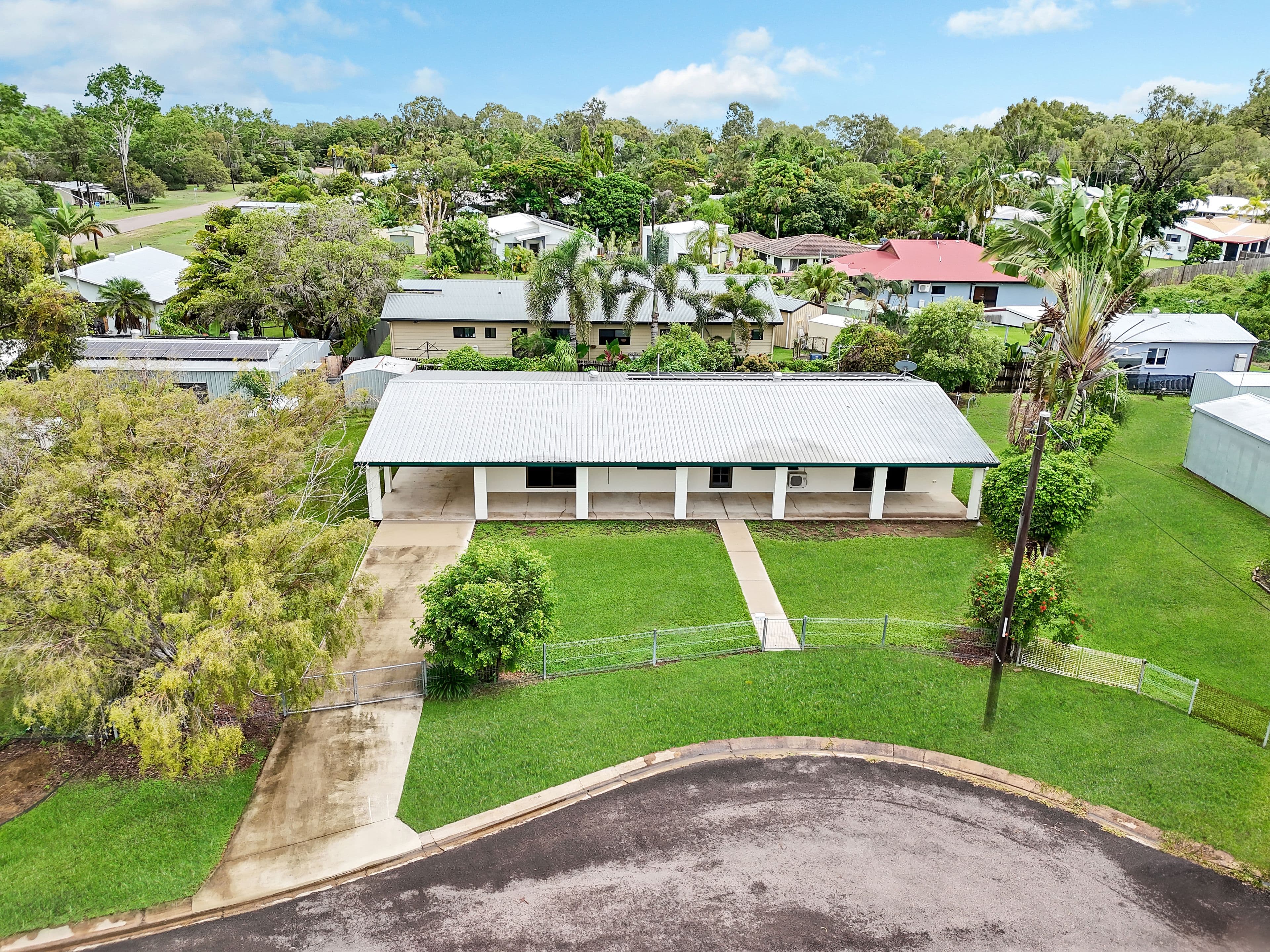 4 Trevina Court, Balgal Beach QLD 4816, Balgal Beach - Thumbnail 2