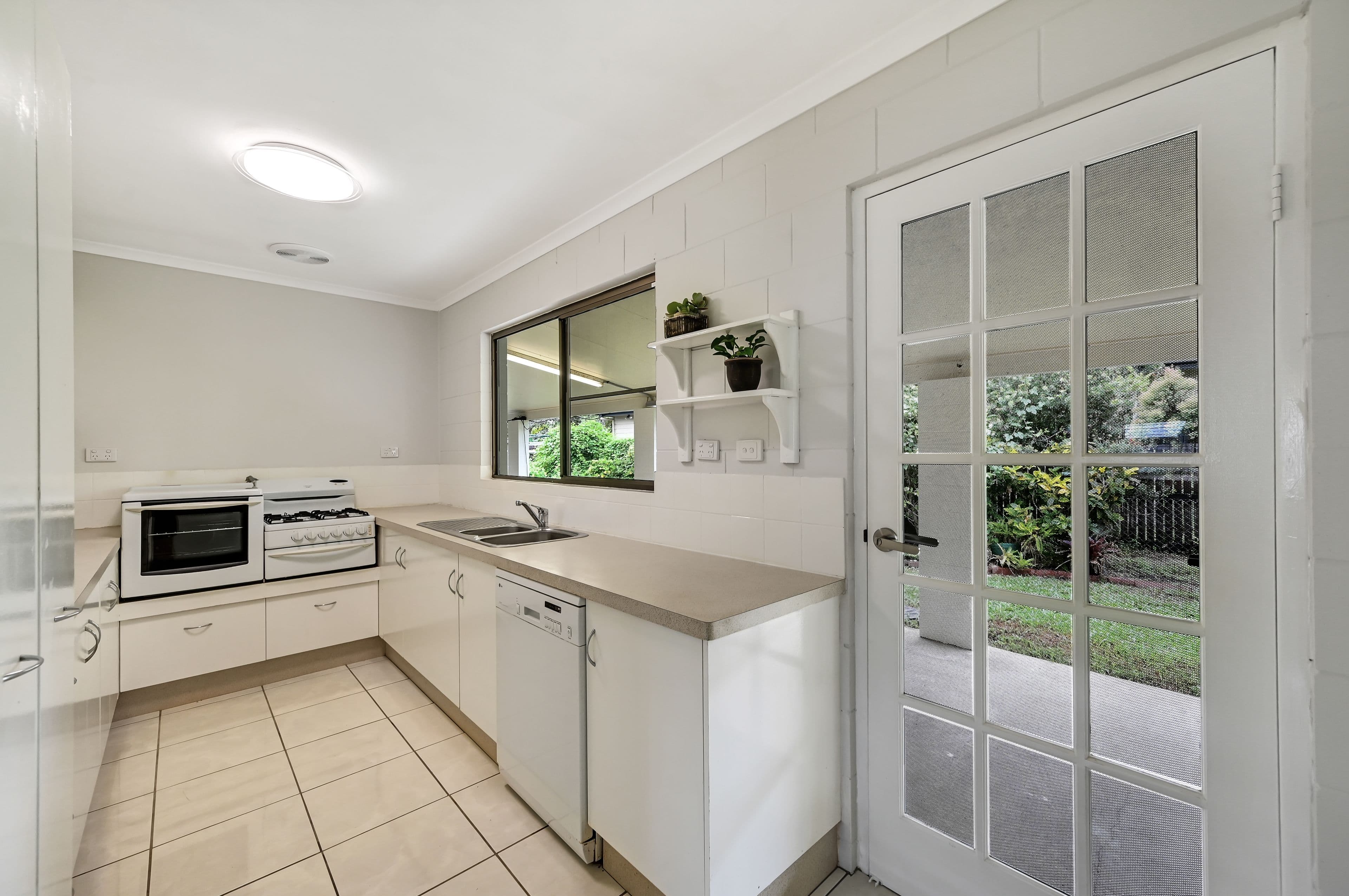4 Trevina Court, Balgal Beach QLD 4816, Balgal Beach - Thumbnail 7