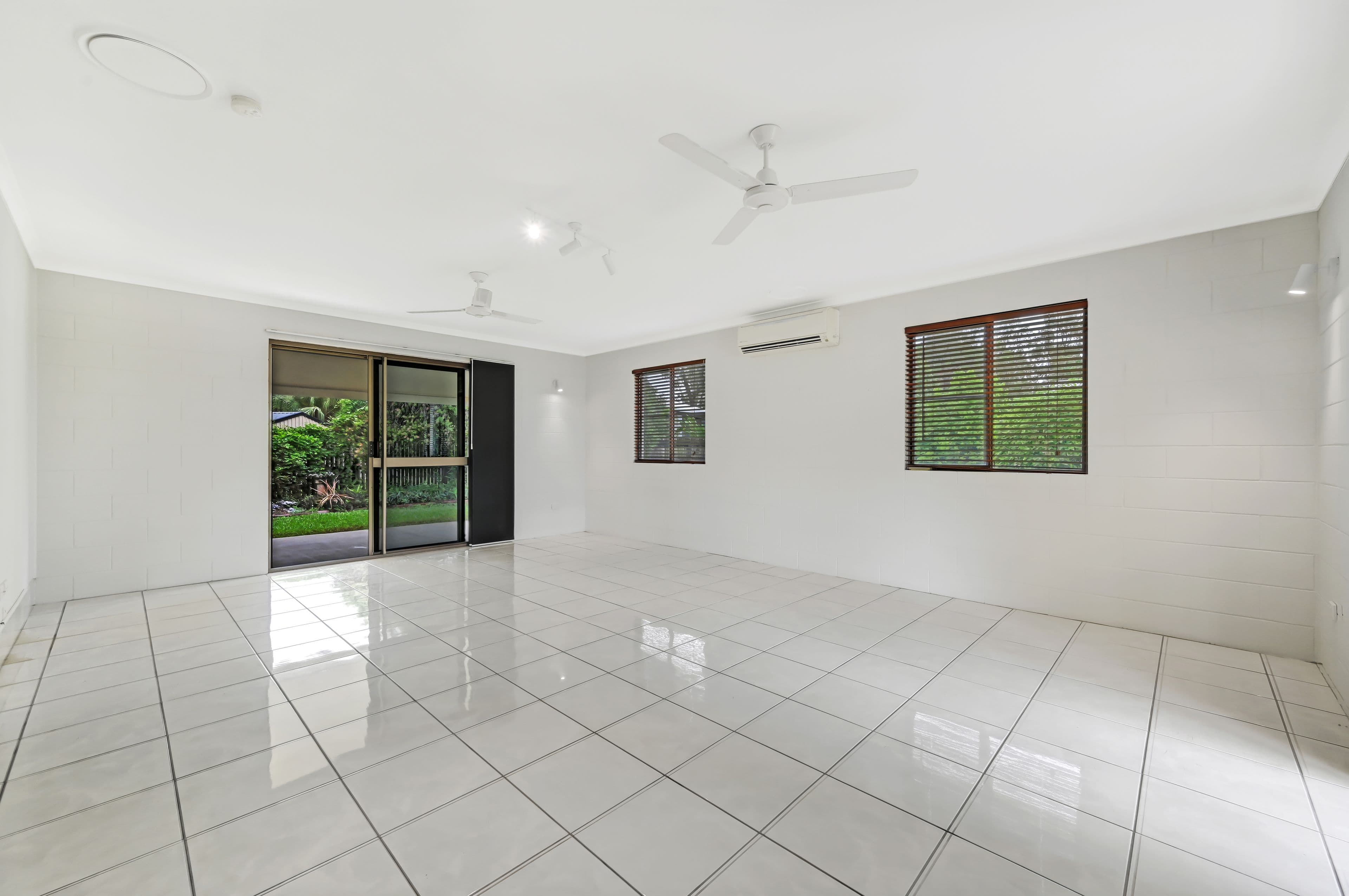 4 Trevina Court, Balgal Beach QLD 4816, Balgal Beach - Thumbnail 8