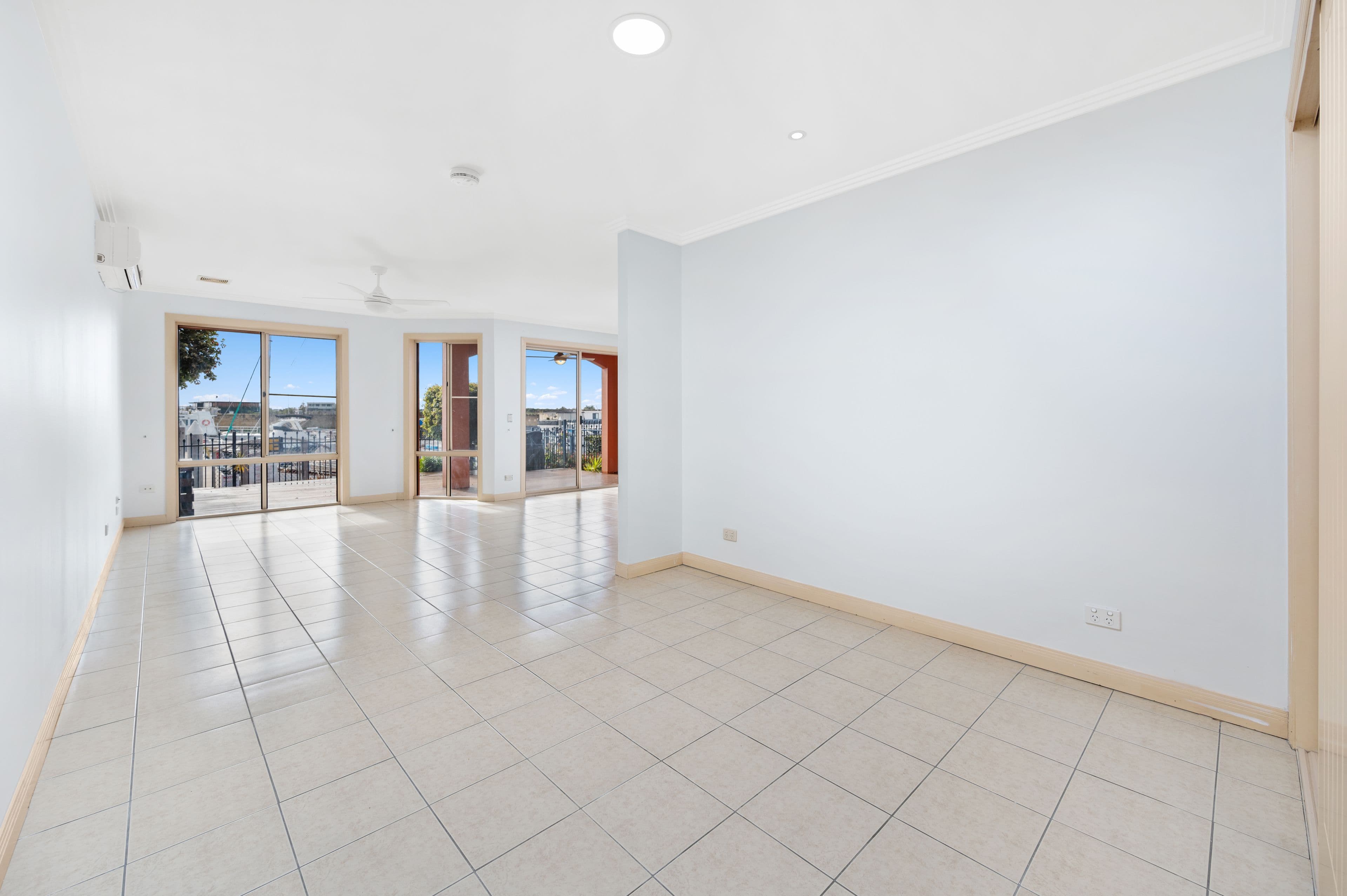 77 John Lund Drive, Hope Island QLD 4212, Hope Island - Thumbnail 4