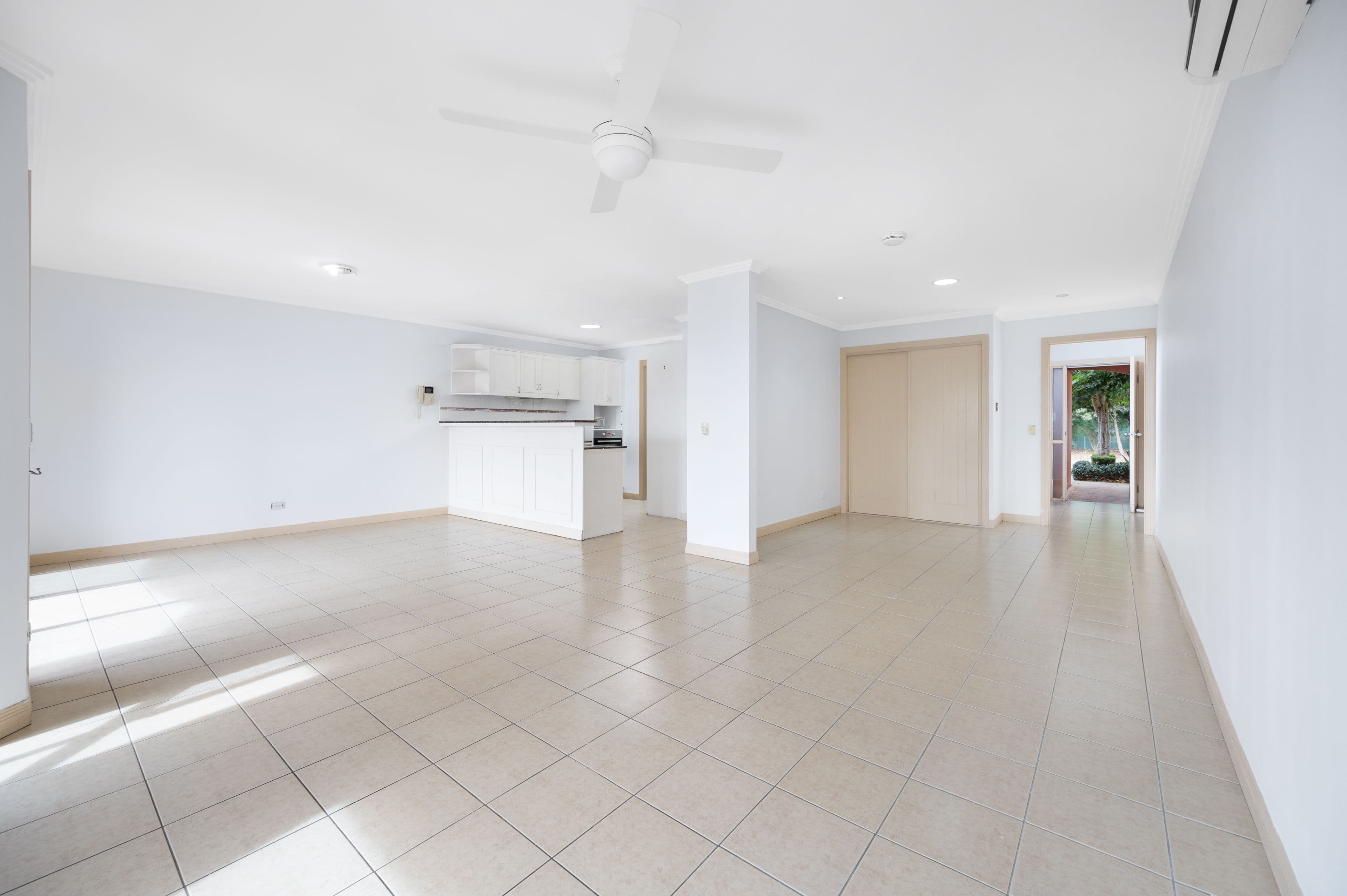 77 John Lund Drive, Hope Island QLD 4212, Hope Island - Thumbnail 5