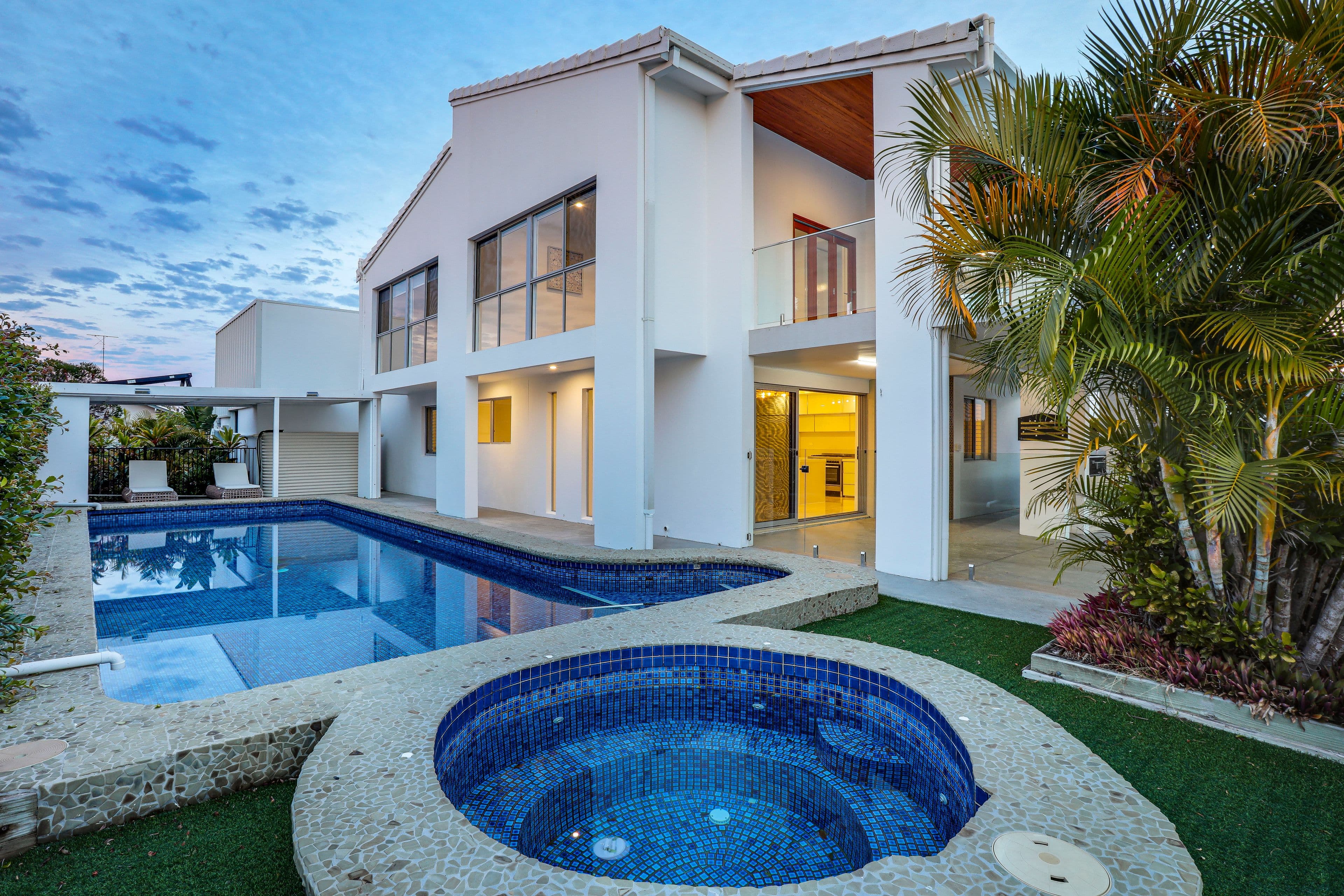 12 Claymore Crescent, Sorrento QLD 4217, Sorrento - Thumbnail 3