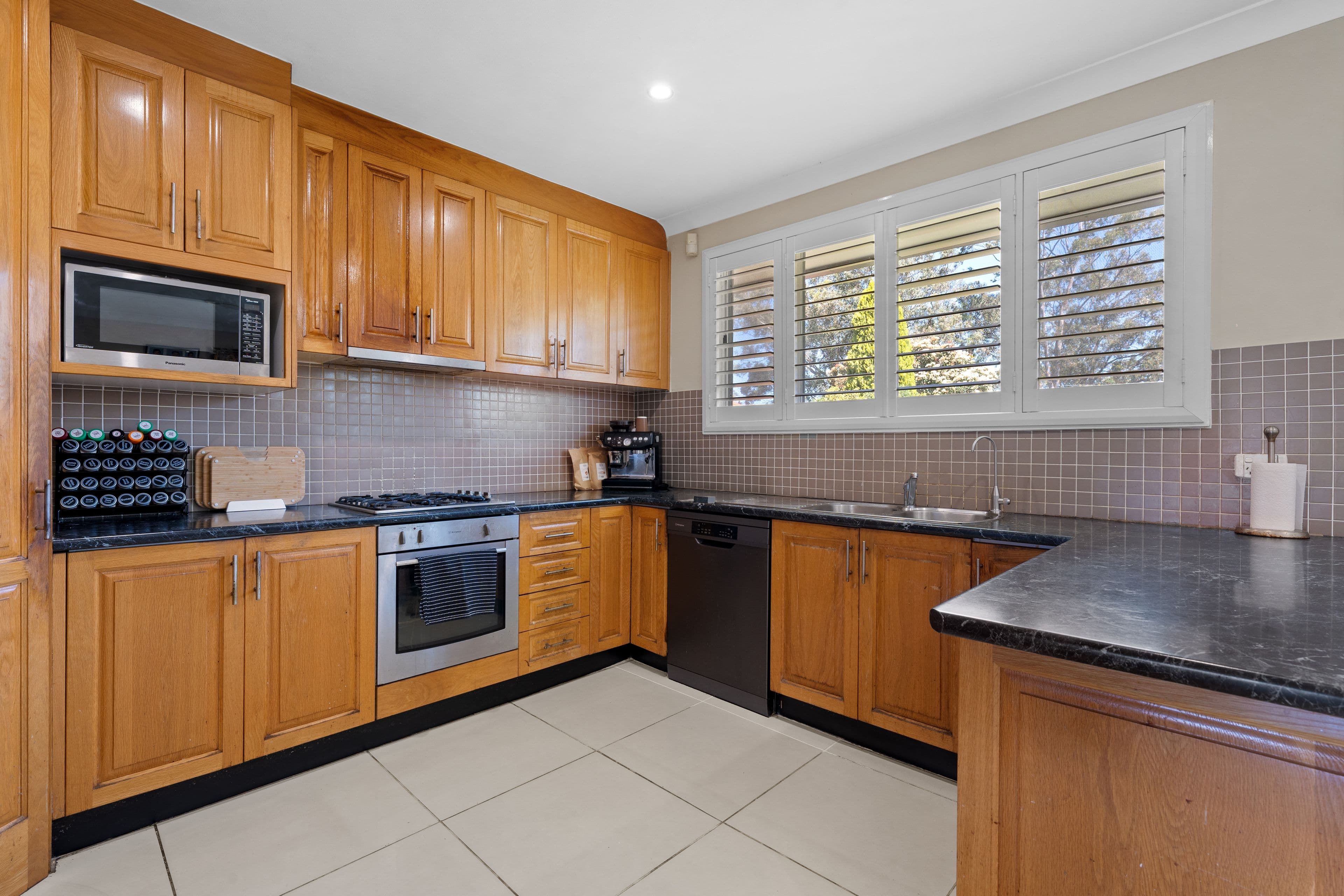 10 Langland Street, Wetherill Park NSW 2164, Wetherill Park - Thumbnail 4