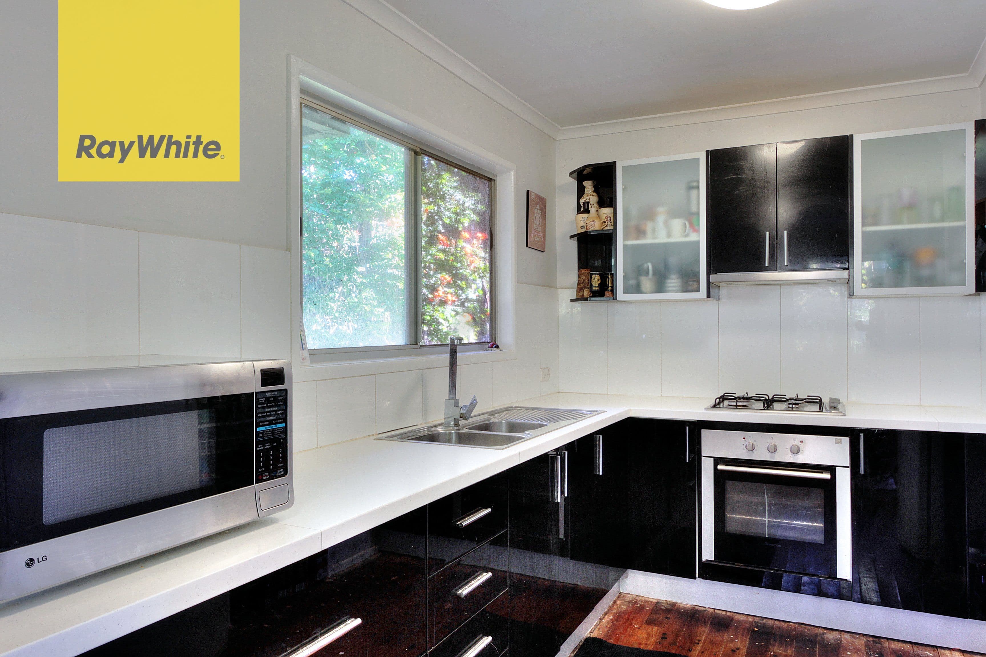 37 Station Road, Loganlea QLD 4131, Loganlea - Thumbnail 4
