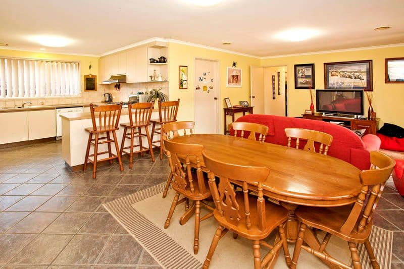 21 Henderson Drive, LARA VIC 3212, Lara - Thumbnail 3