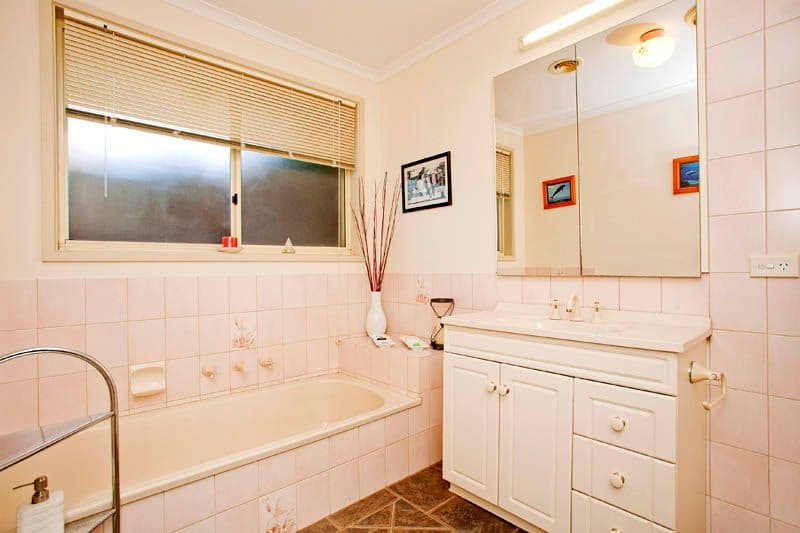 21 Henderson Drive, LARA VIC 3212, Lara - Thumbnail 7