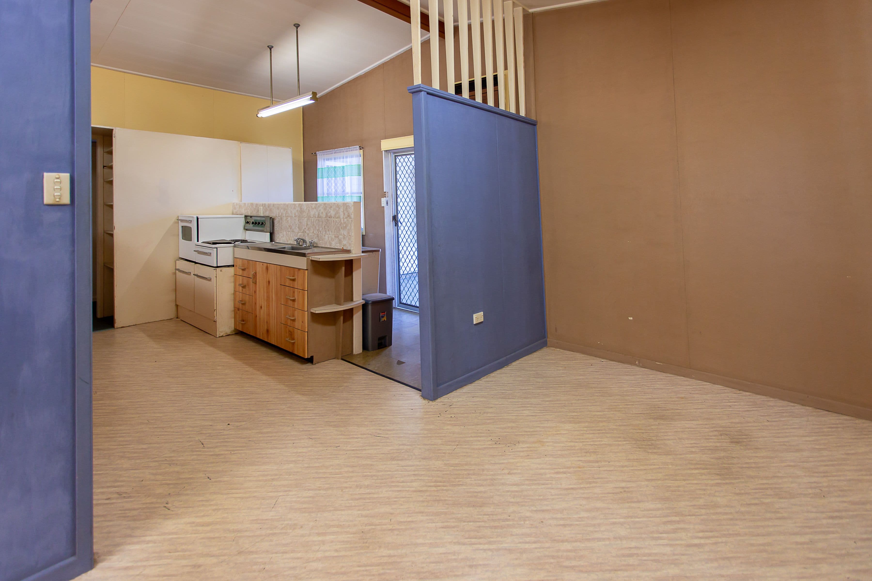 12 Yamala Street, Emerald QLD 4720, Emerald - Thumbnail 8