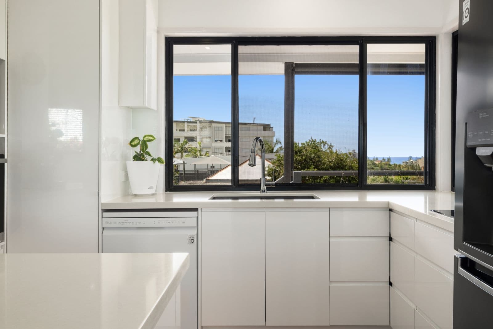 41 Verney Street, Kings Beach QLD 4551, Kings Beach - Thumbnail 3