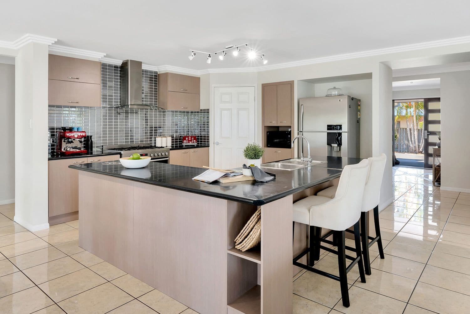 12 Beau Geste Place, Coomera Waters QLD 4209, Coomera - Thumbnail 5