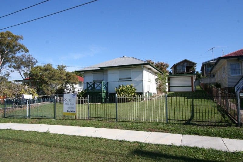 6 Kitchener Street, WYNNUM QLD 4178, Wynnum - Thumbnail 2