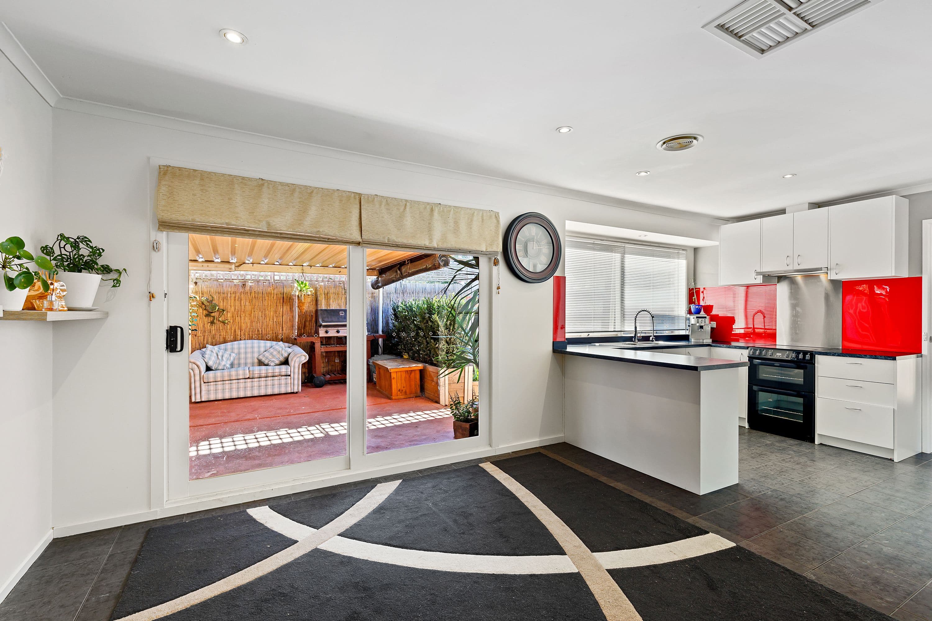 6 Pine Vale Court, Epping VIC 3076, Epping - Thumbnail 3