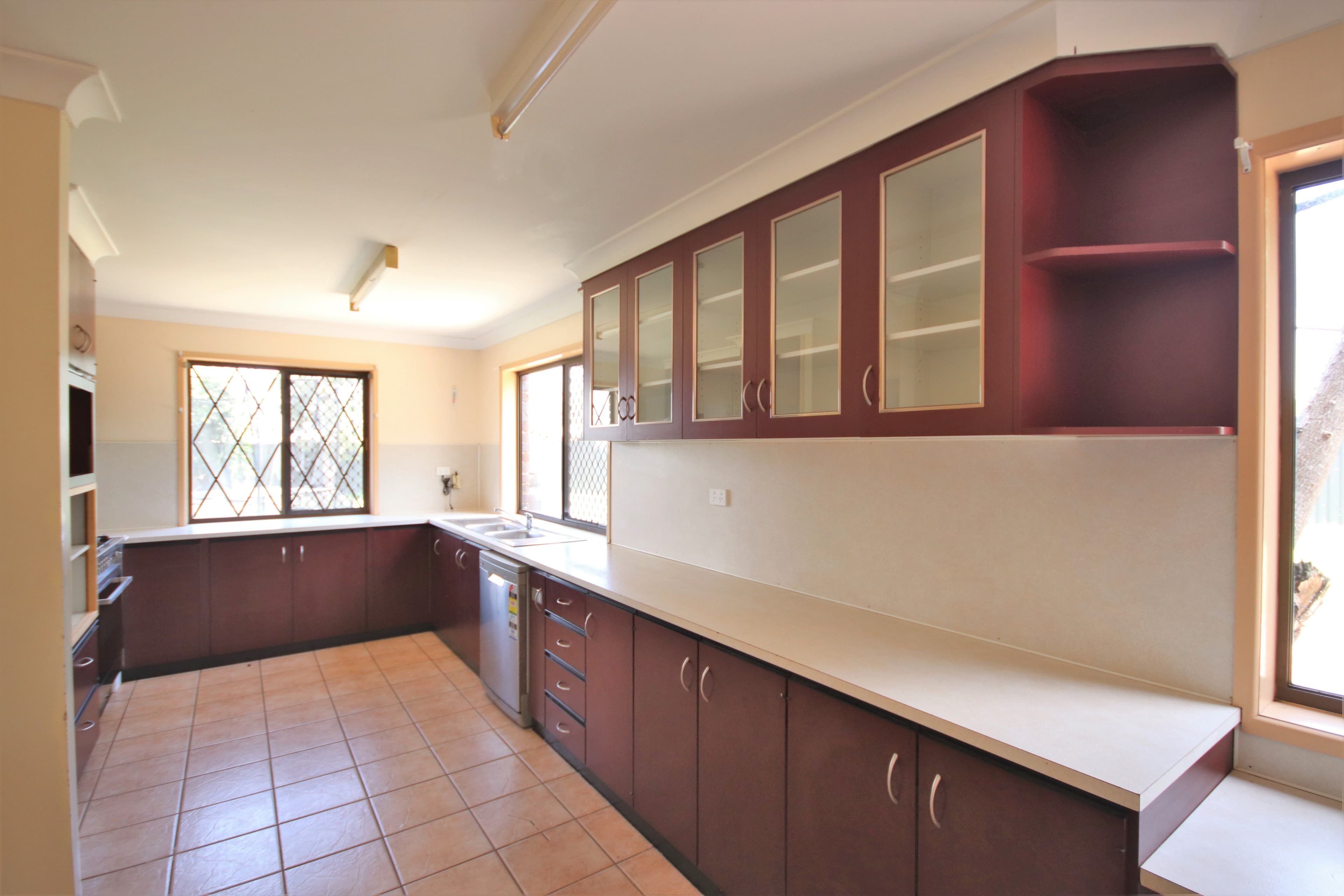 38 Mahoney Street, Mundubbera QLD 4626, Mundubbera - Thumbnail 2