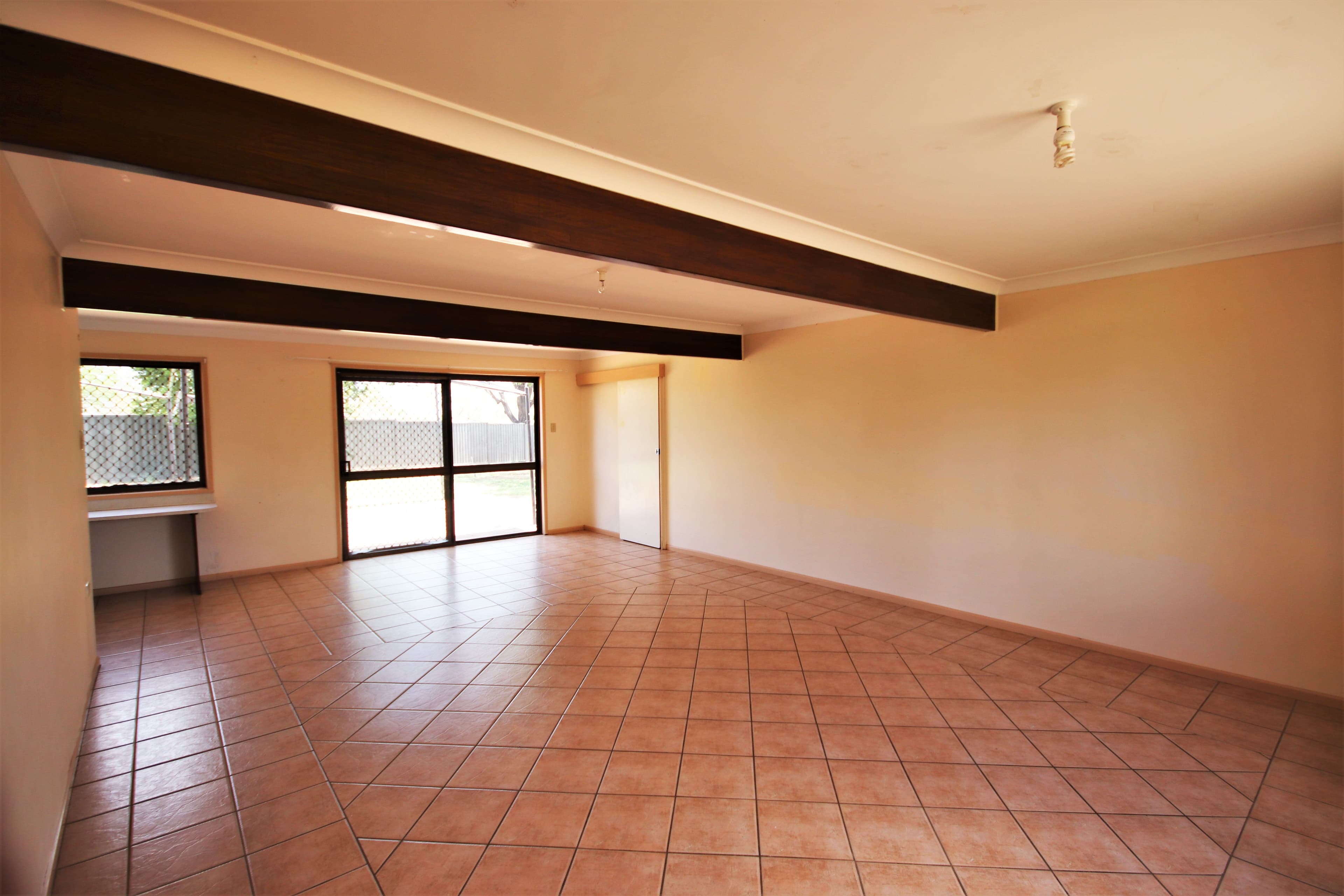 38 Mahoney Street, Mundubbera QLD 4626, Mundubbera - Thumbnail 3