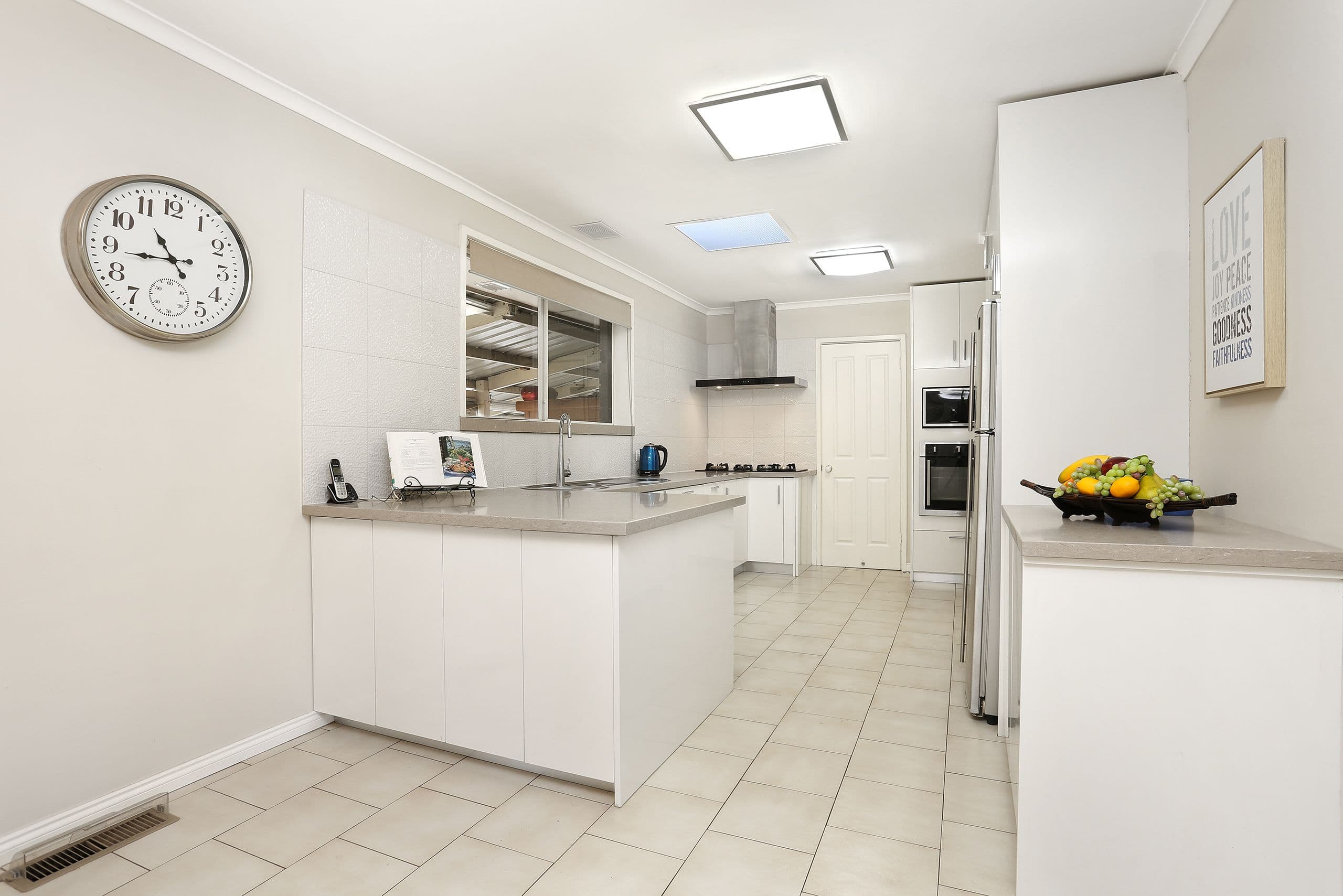 12 Tunbridge Crescent, Lalor VIC 3075, Lalor - Thumbnail 2