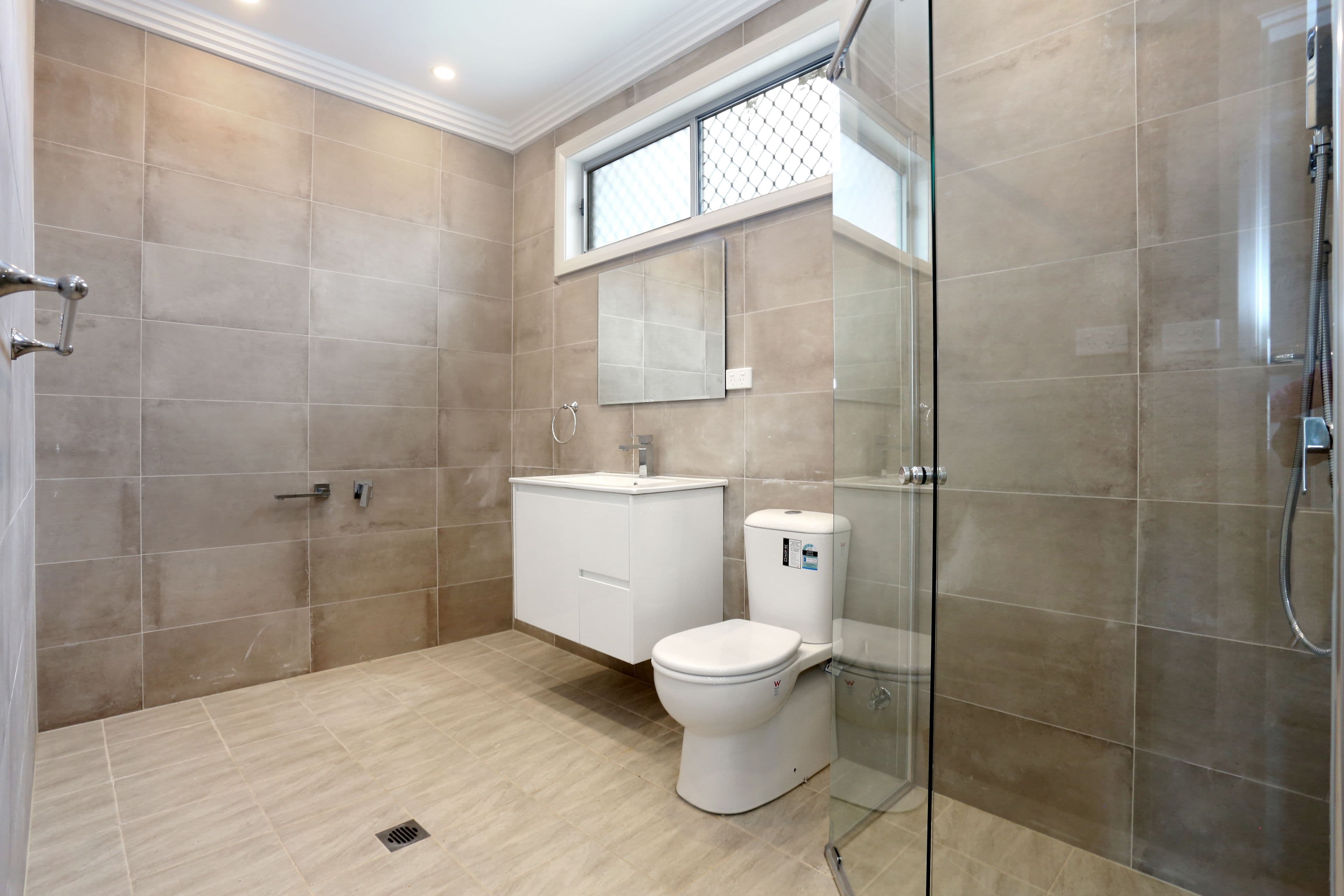 1 Barton Street, Smithfield - Thumbnail 4