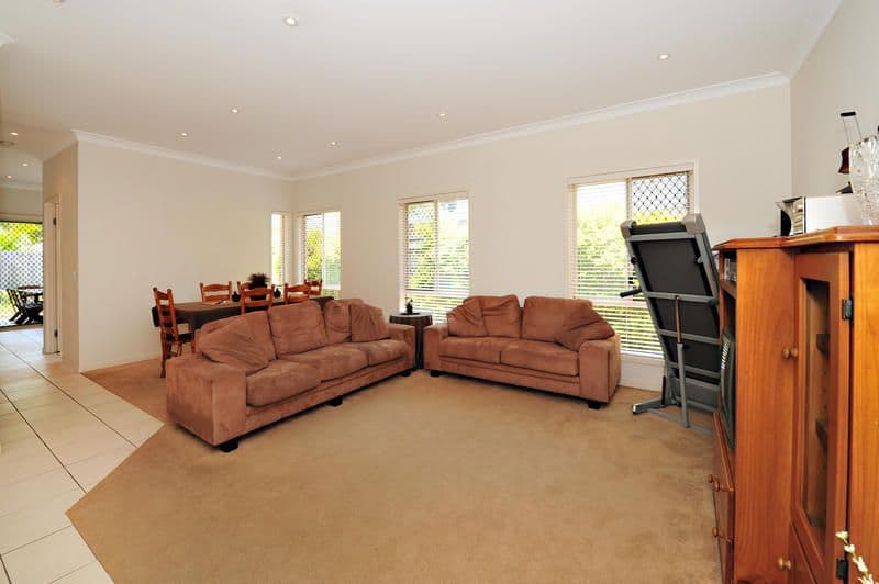 15 Greenwich Drive, BALD HILLS QLD 4036, Bald Hills - Thumbnail 3