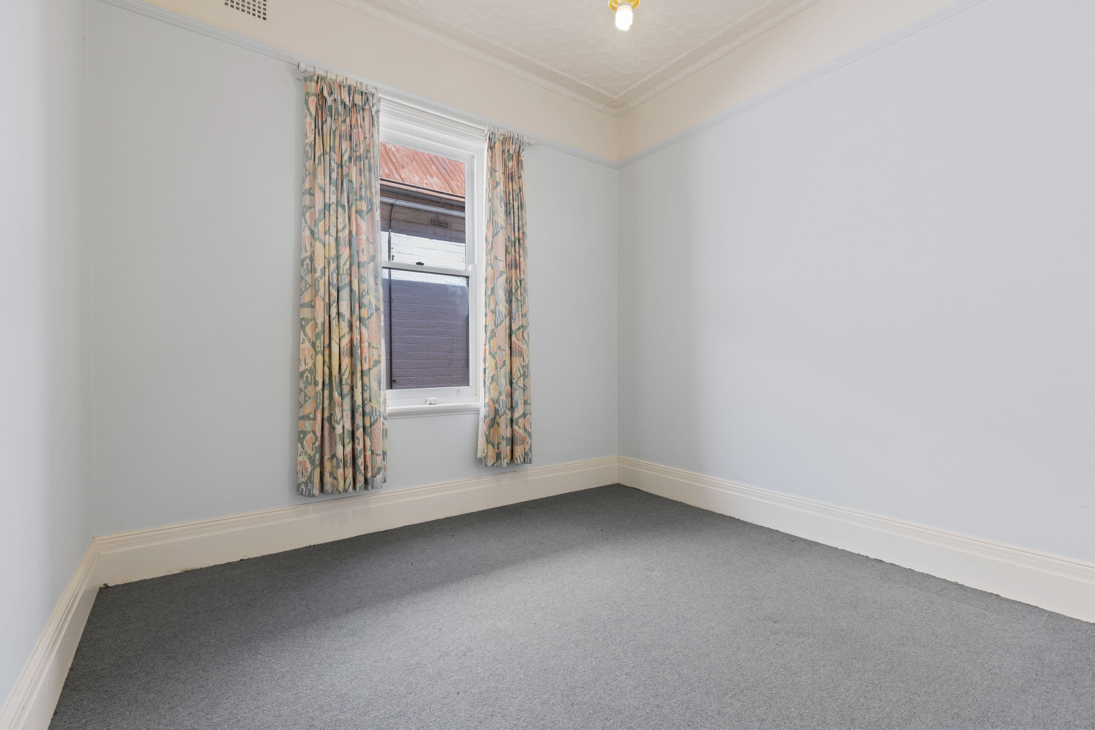 92 Bradley Street, Goulburn NSW 2580, Goulburn - Thumbnail 8