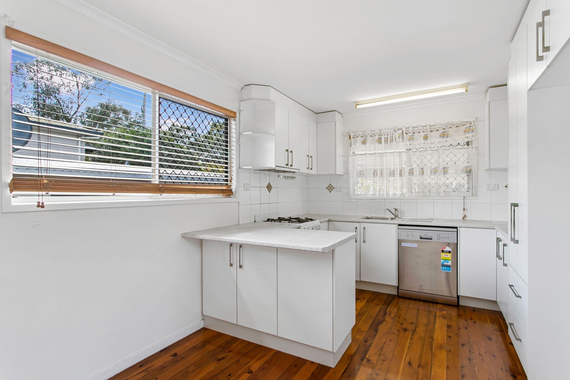 5 Charles Court, Deception Bay QLD 4508, Deception Bay - Thumbnail 4