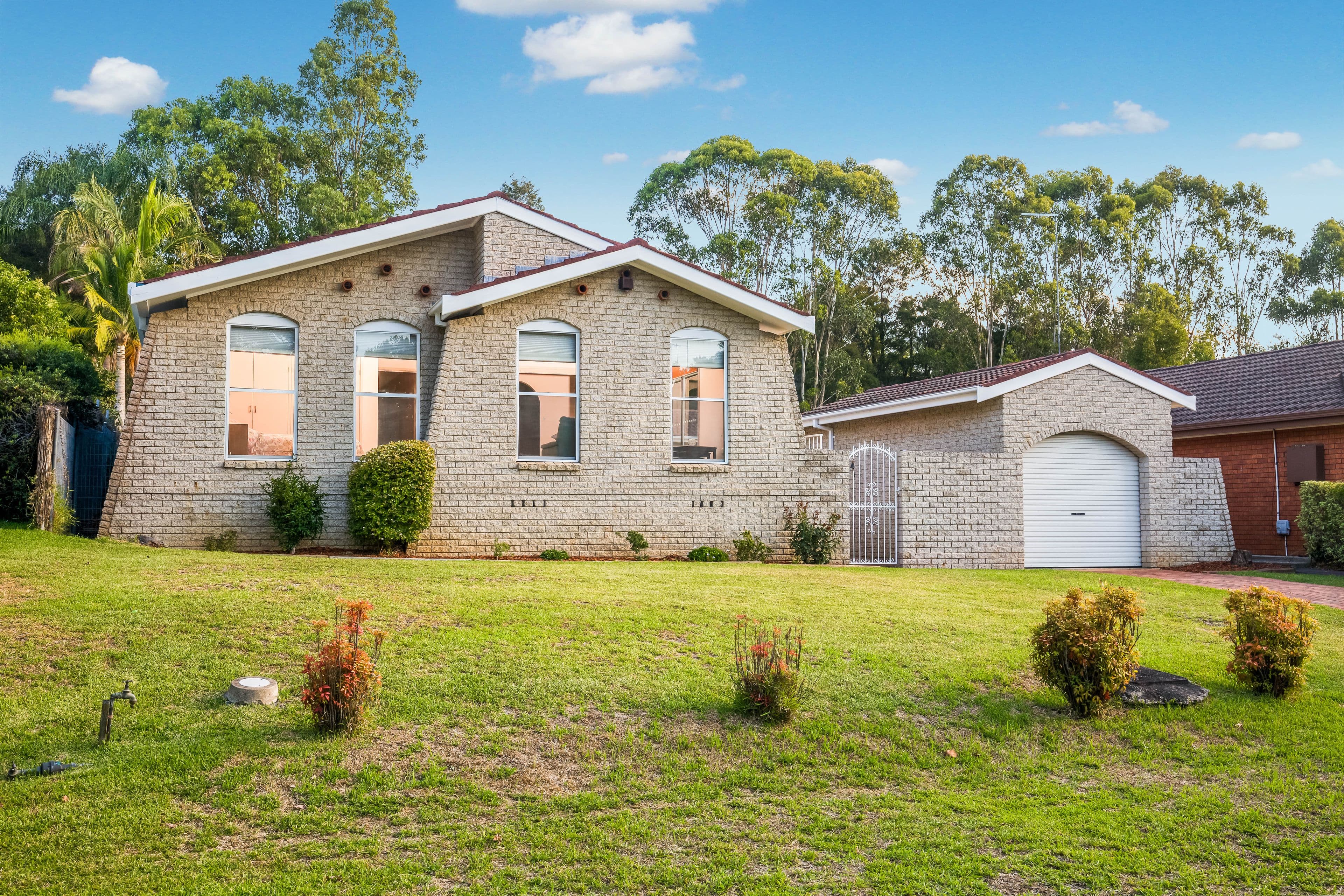 11 Grevillea Grove, Baulkham Hills - Image 1