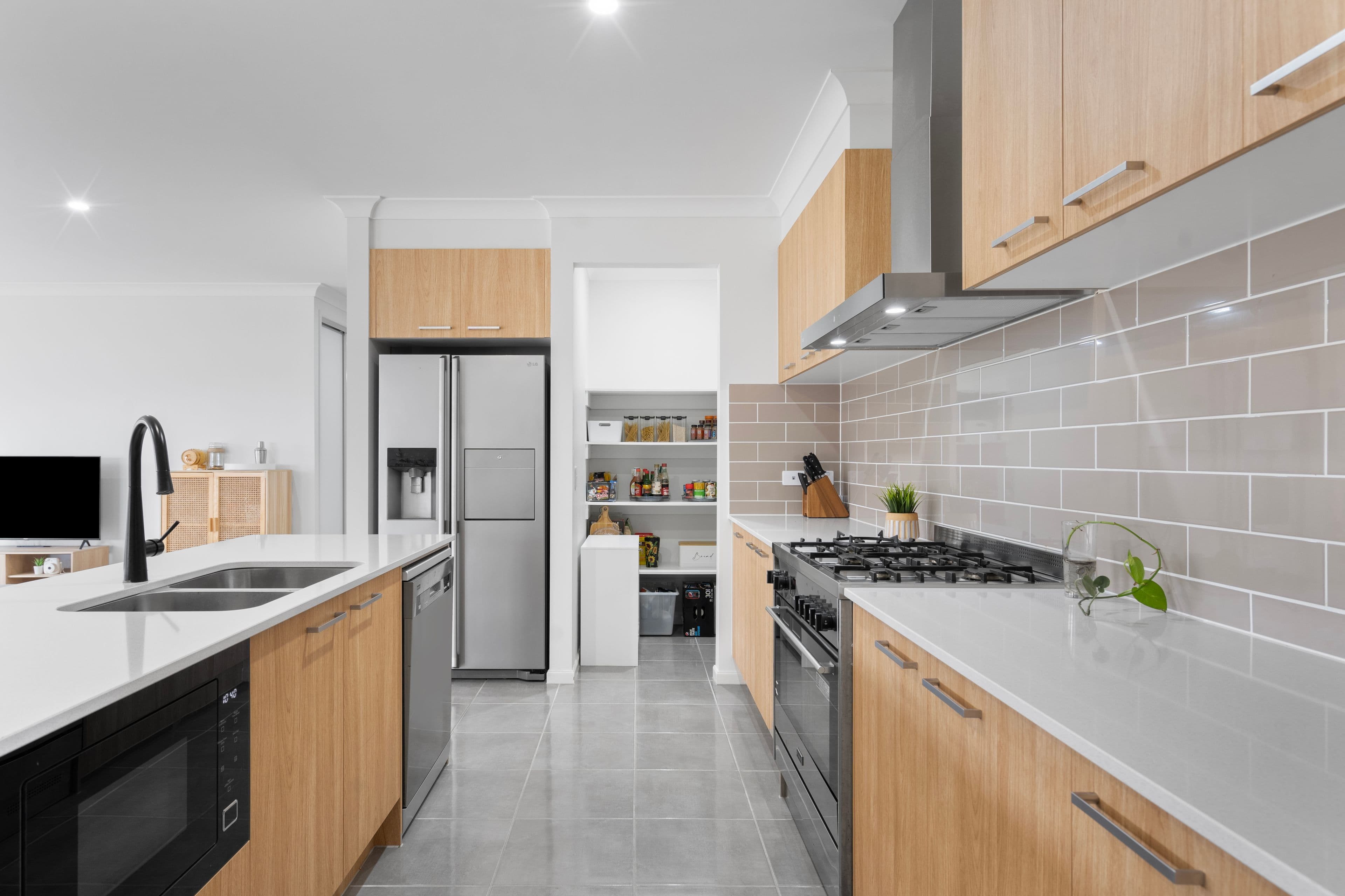 81 Neumann Drive, Yarrabilba QLD 4207, Yarrabilba - Thumbnail 7