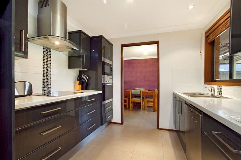 27 Clayton Crescent, RUTHERFORD NSW 2320, Rutherford - Thumbnail 4