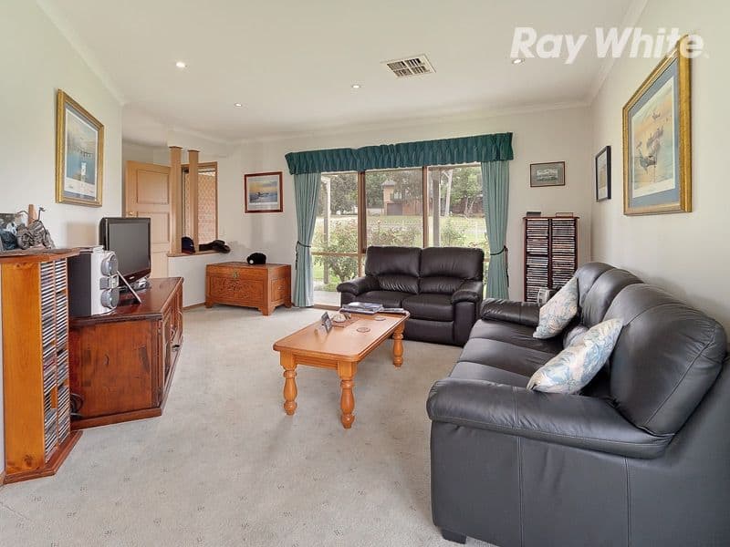 42 Russell Street, HOWLONG NSW 2643, Howlong - Thumbnail 2