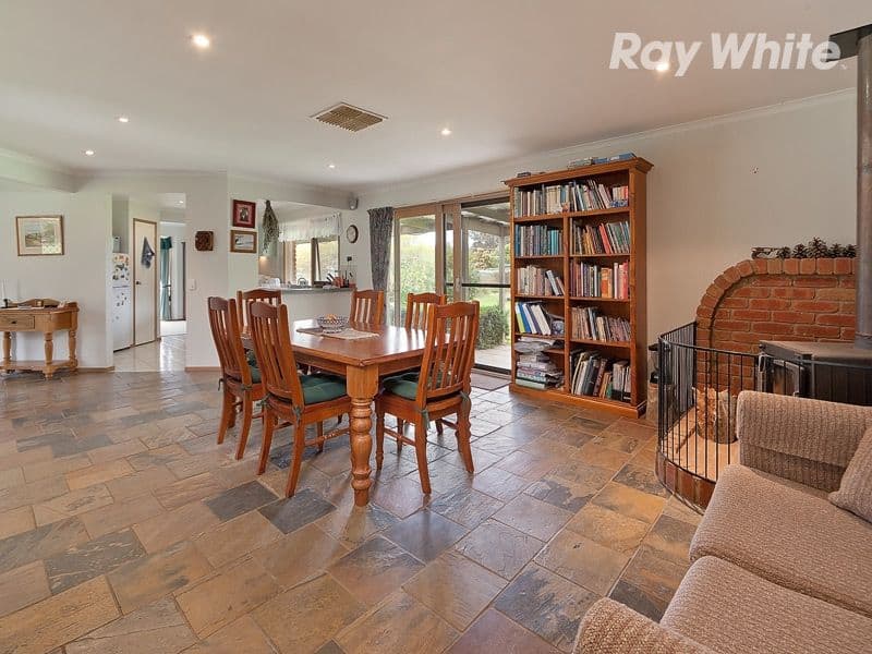 42 Russell Street, HOWLONG NSW 2643, Howlong - Thumbnail 6