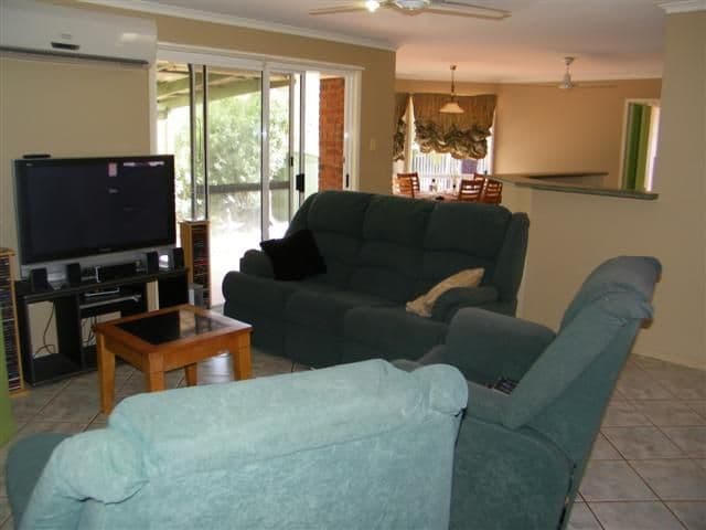 54 Clarance Drive, GLADSTONE QLD 4680, Gladstone - Thumbnail 5