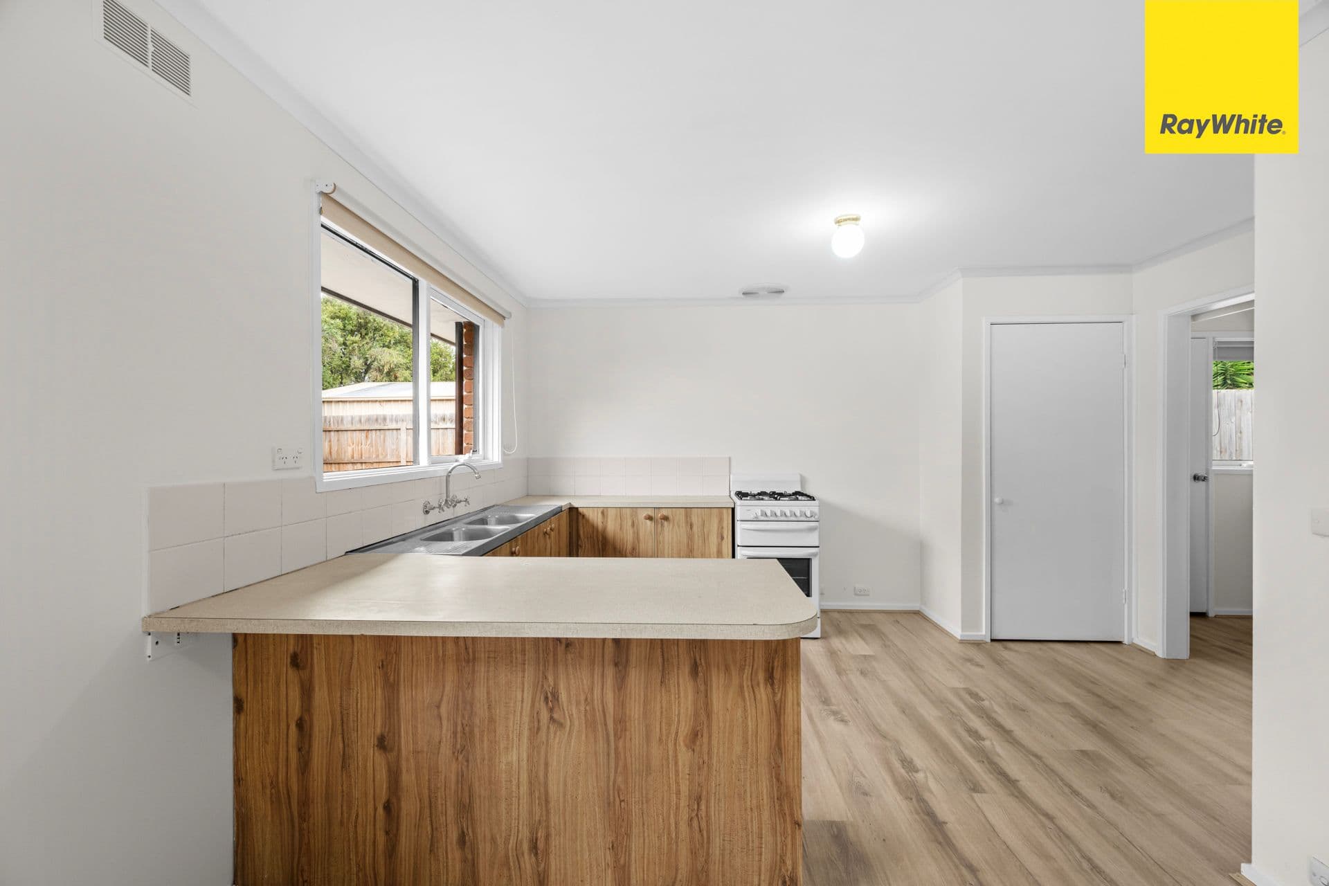 21 Raleighs Road, Melton VIC 3337, Melton - Thumbnail 7