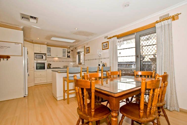 19 Belchester Avenue, COLDSTREAM VIC 3770, Coldstream - Thumbnail 3