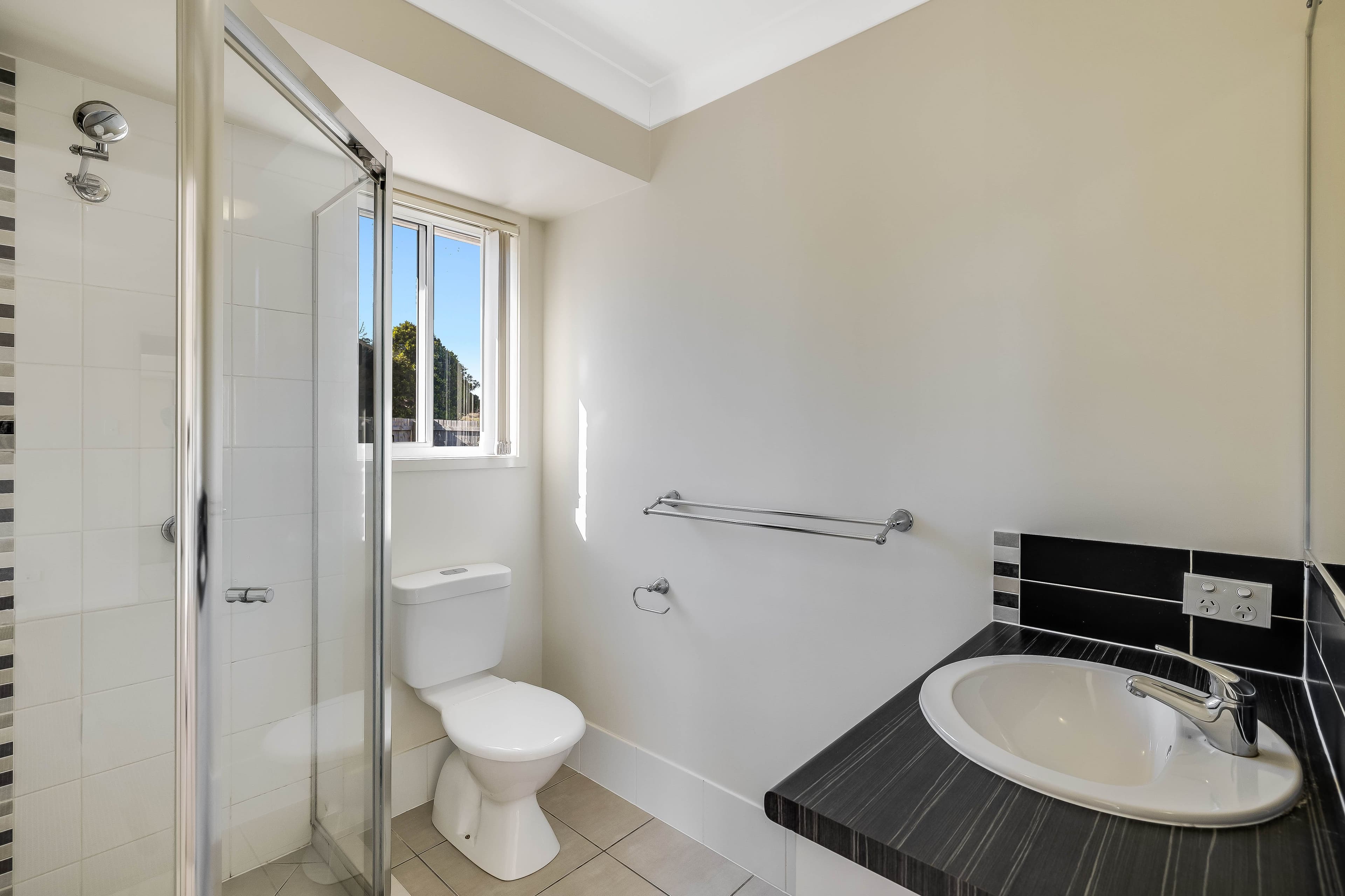 3 Alistair Street, Glenvale QLD 4350, Glenvale - Thumbnail 8