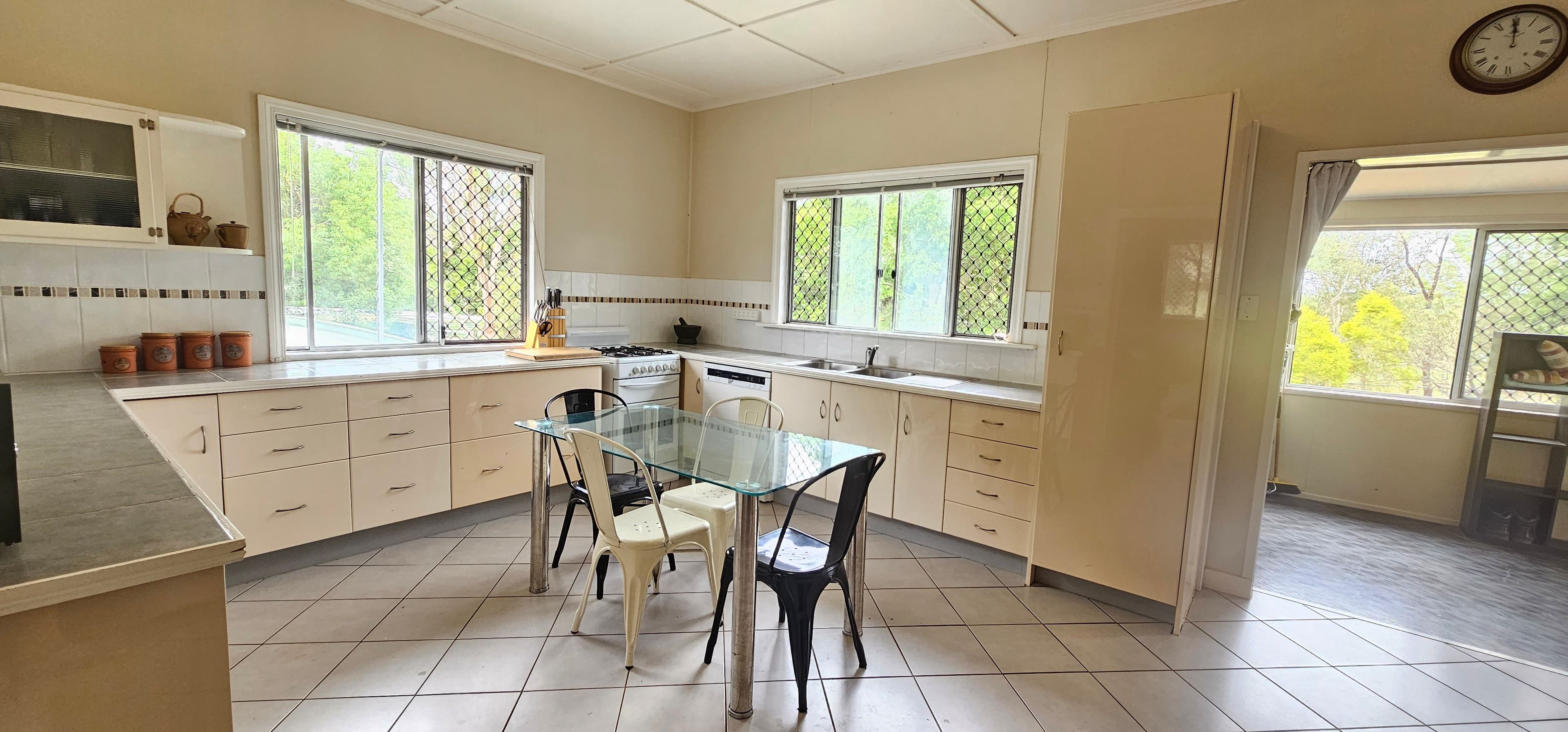 8 Andrews Road, Crows Nest QLD 4355, Crows Nest - Thumbnail 2