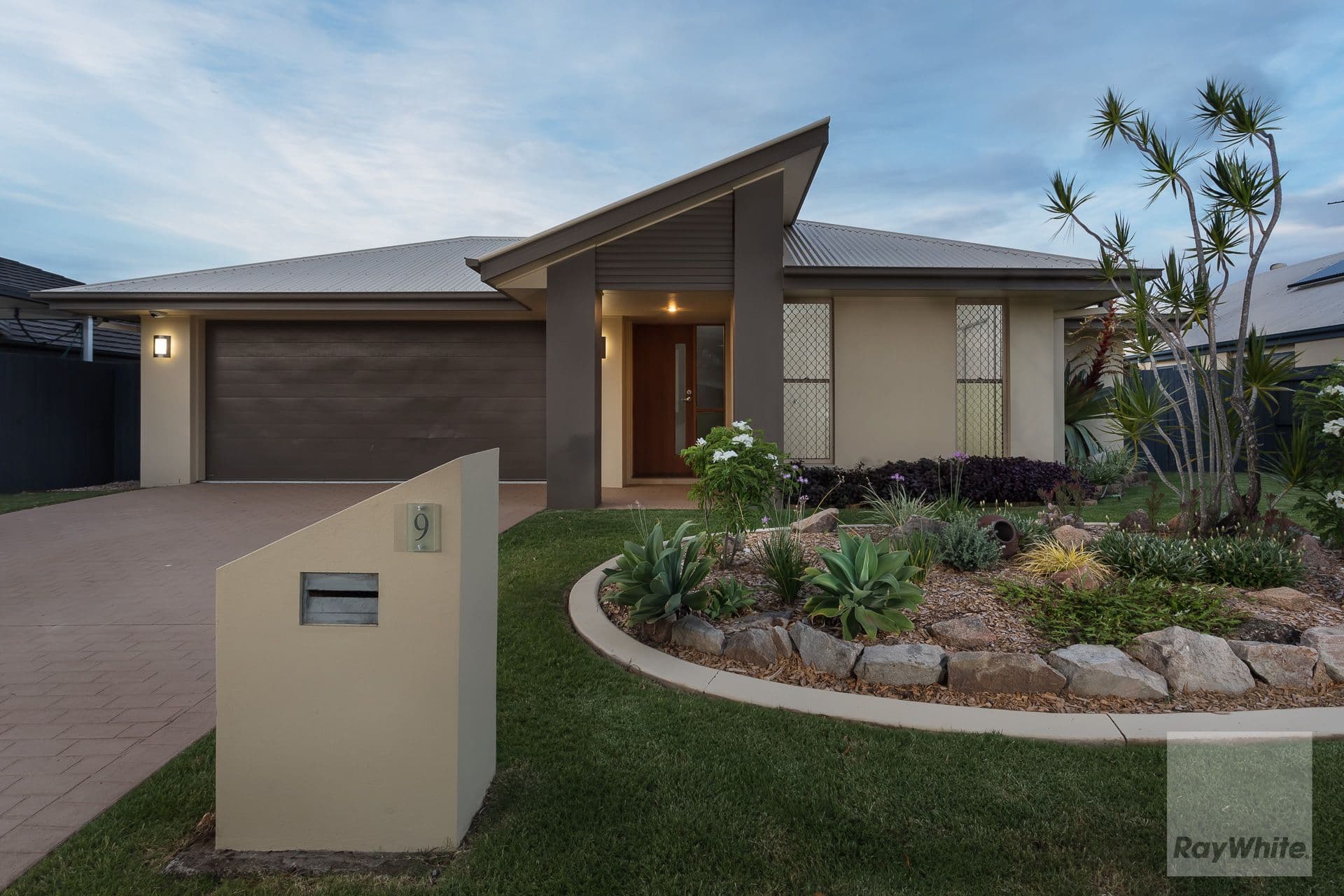 9 Foote Street, Redland Bay QLD 4165, Redland Bay - Thumbnail 7