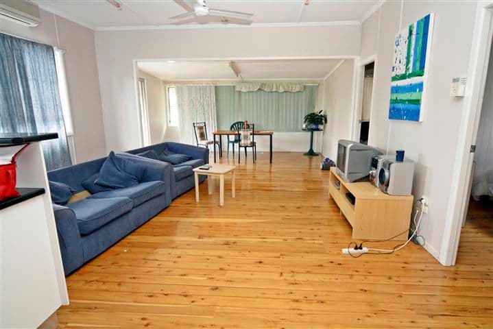 1 Dunmall Street, DALBY QLD 4405, Dalby - Thumbnail 2