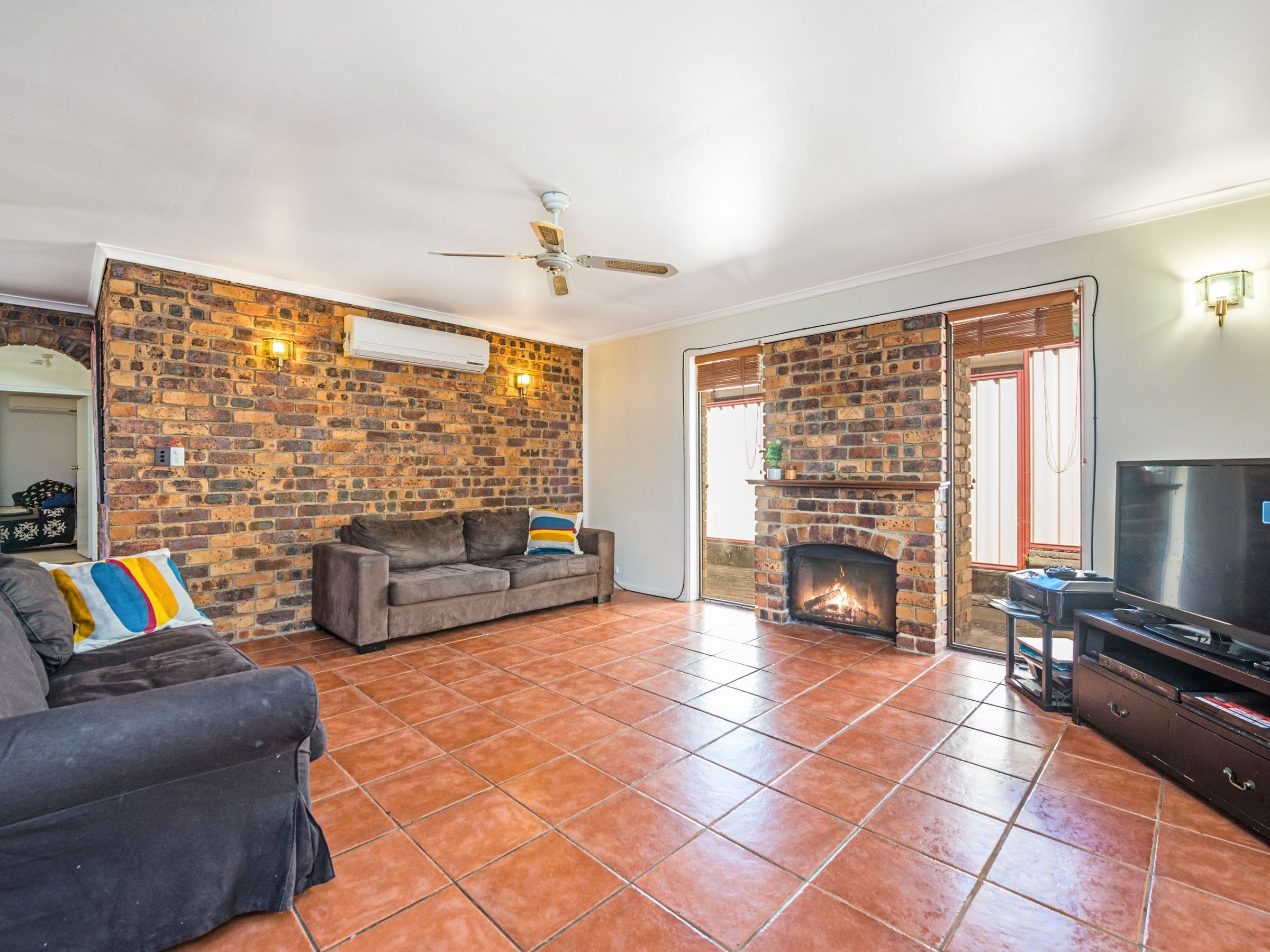 121 Parfrey Road, Rochedale South QLD 4123, Rochedale South - Thumbnail 2
